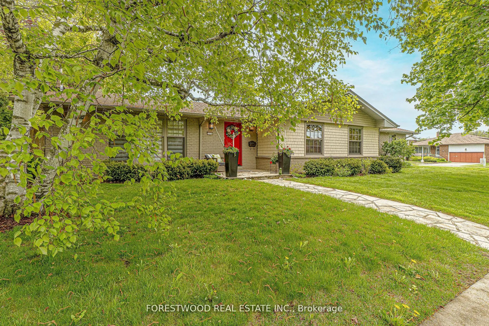 3376 Grassfire Crescent