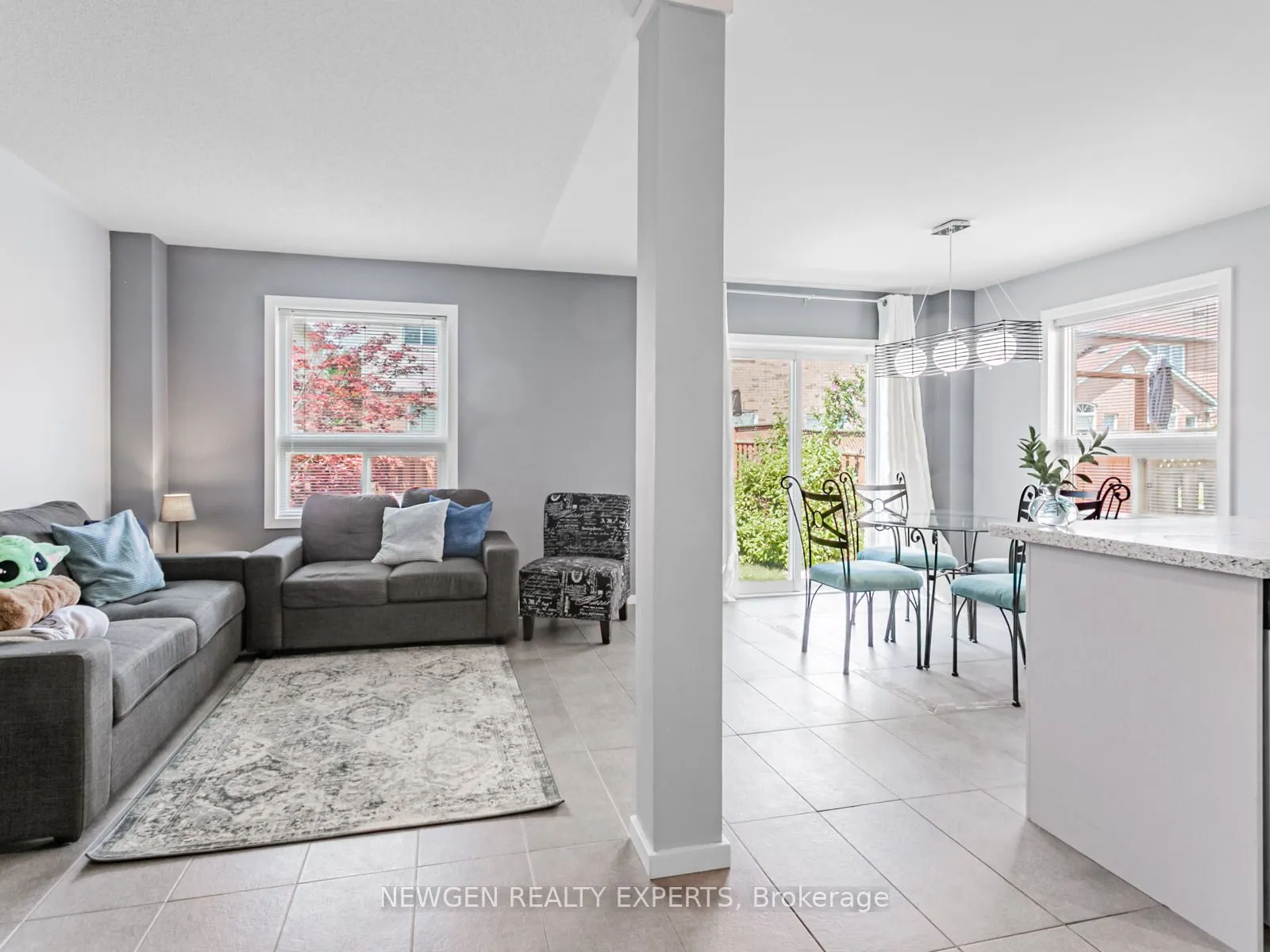 24 Bearwood Street N