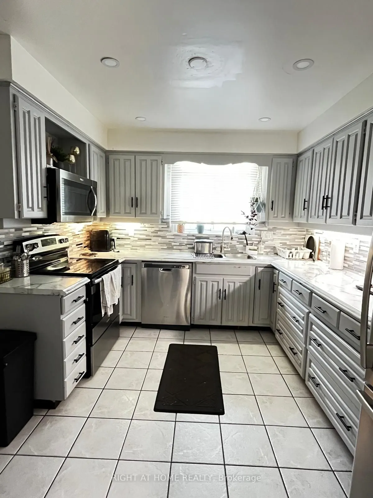 1294 Guelph Line, #3