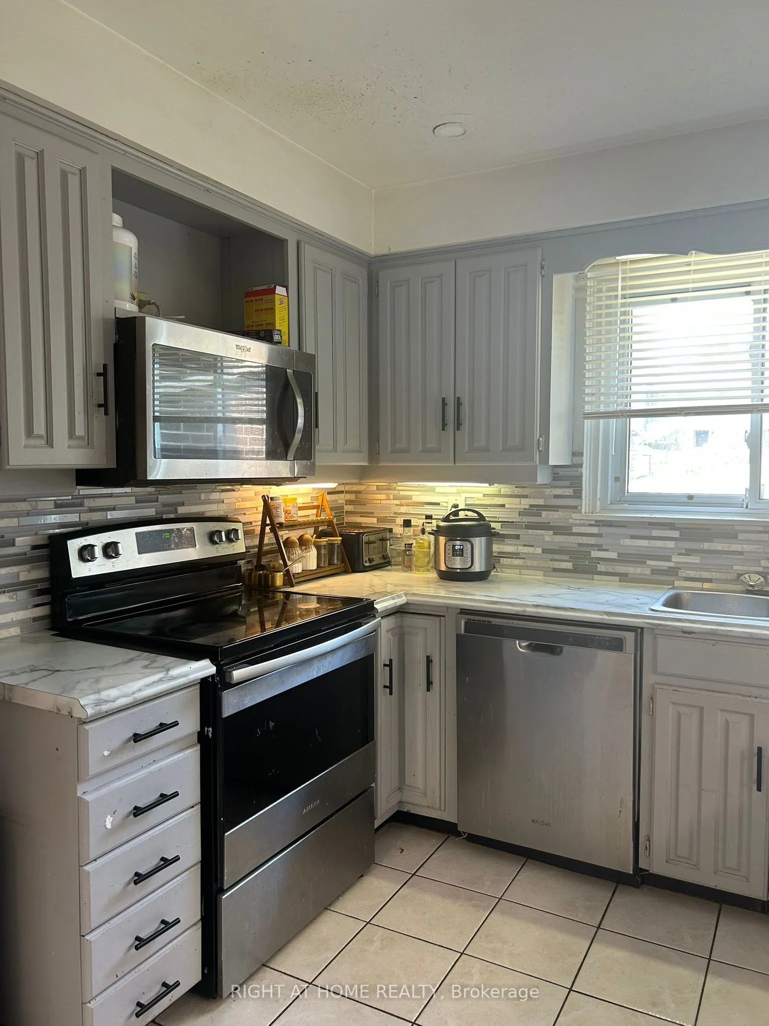 1294 Guelph Line, #3