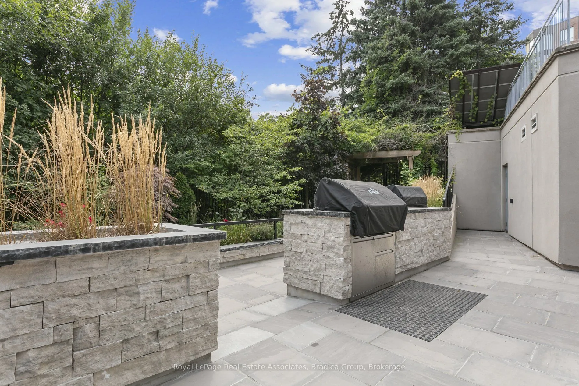 1905 Pilgrims Way, #301