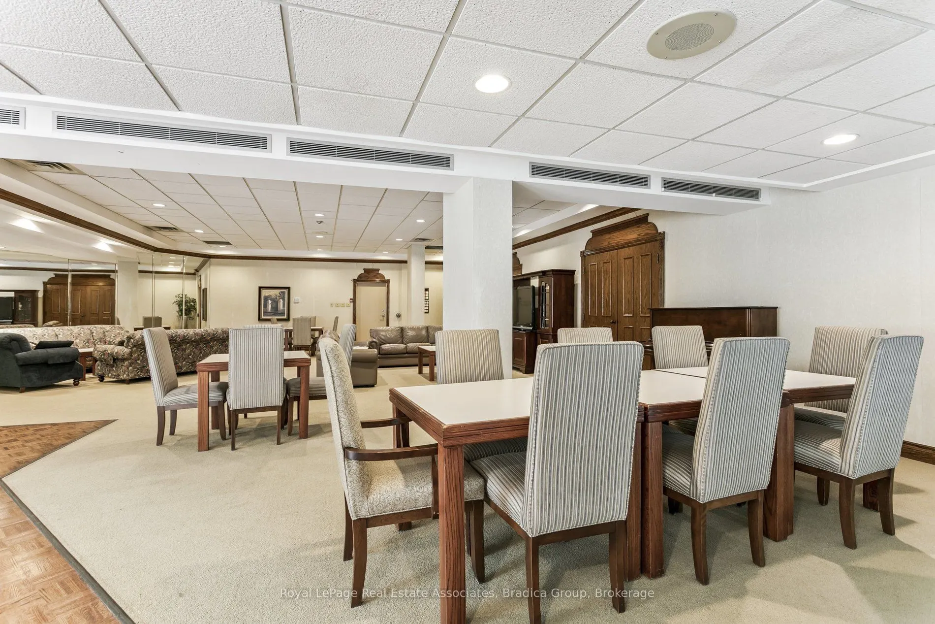 1905 Pilgrims Way, #301