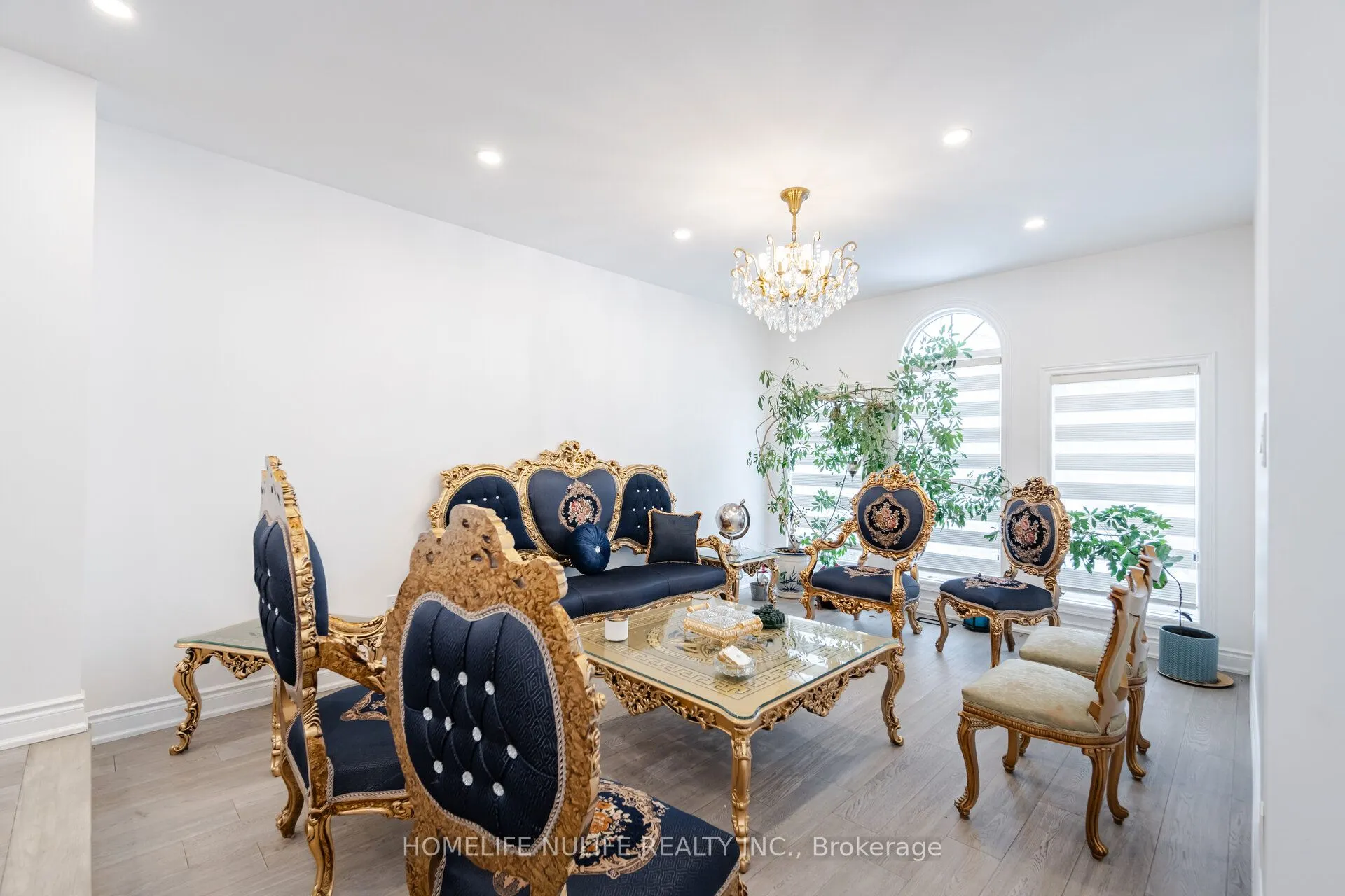 6150 Bankhead Court