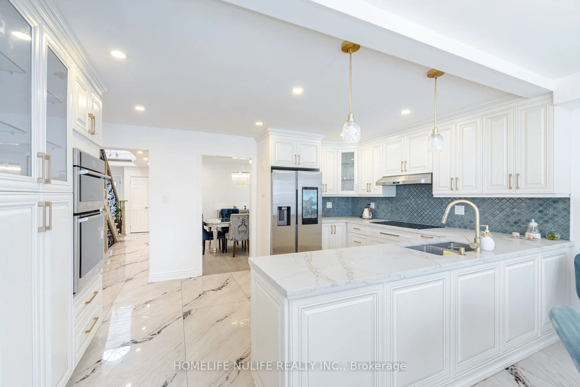 6150 Bankhead Court