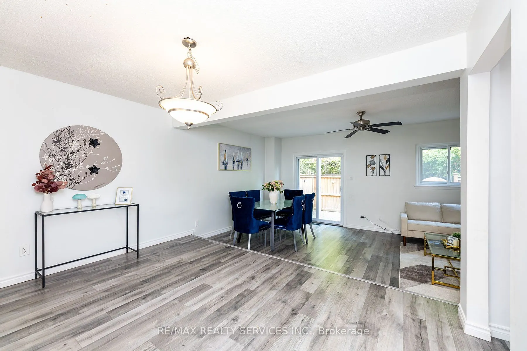 1306 Guelph Line, #Unit 3