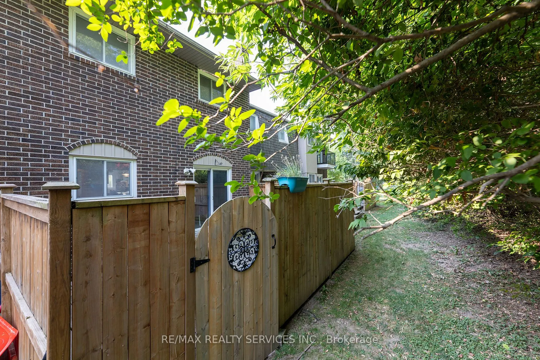 1306 Guelph Line, #Unit 3