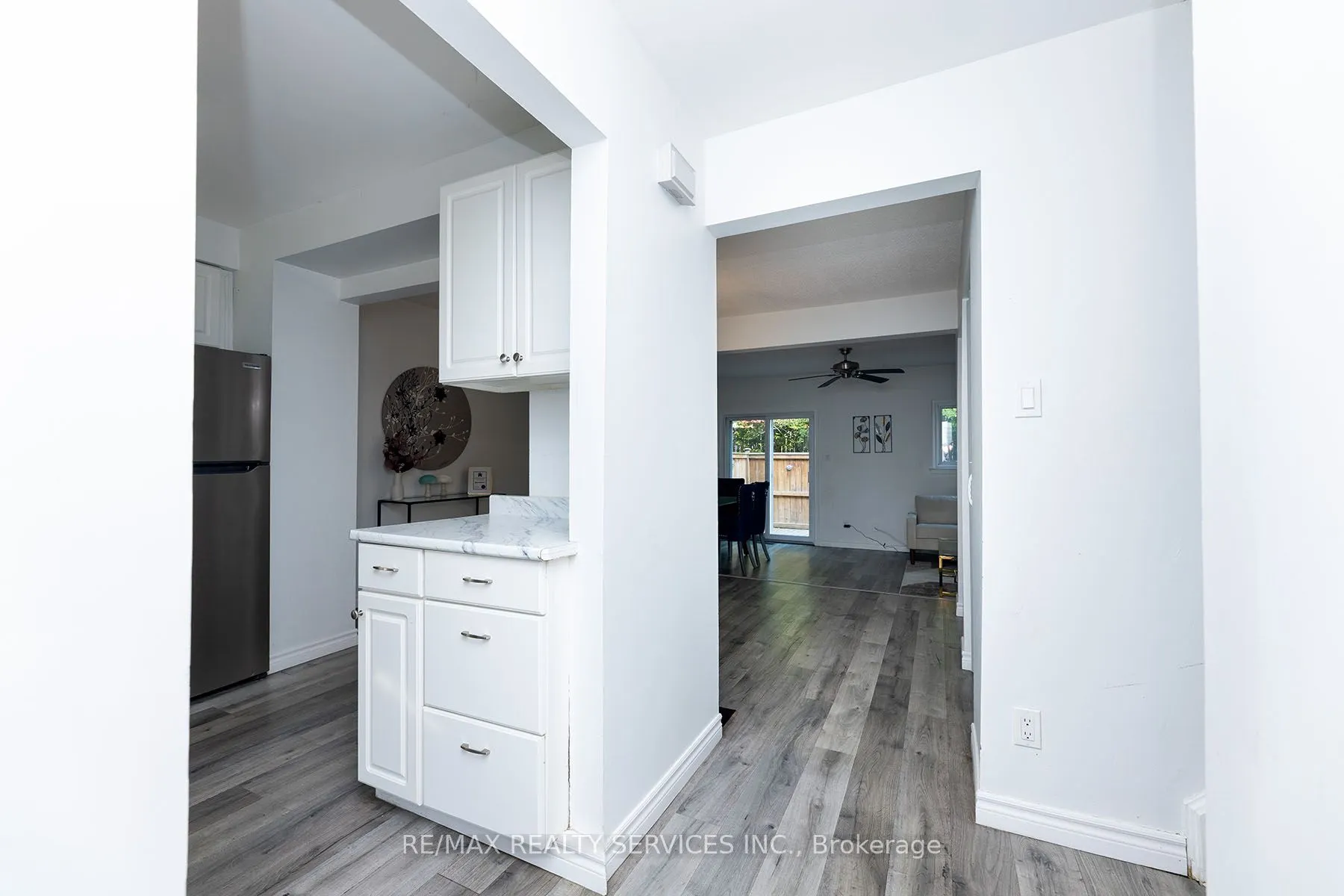 1306 Guelph Line, #Unit 3