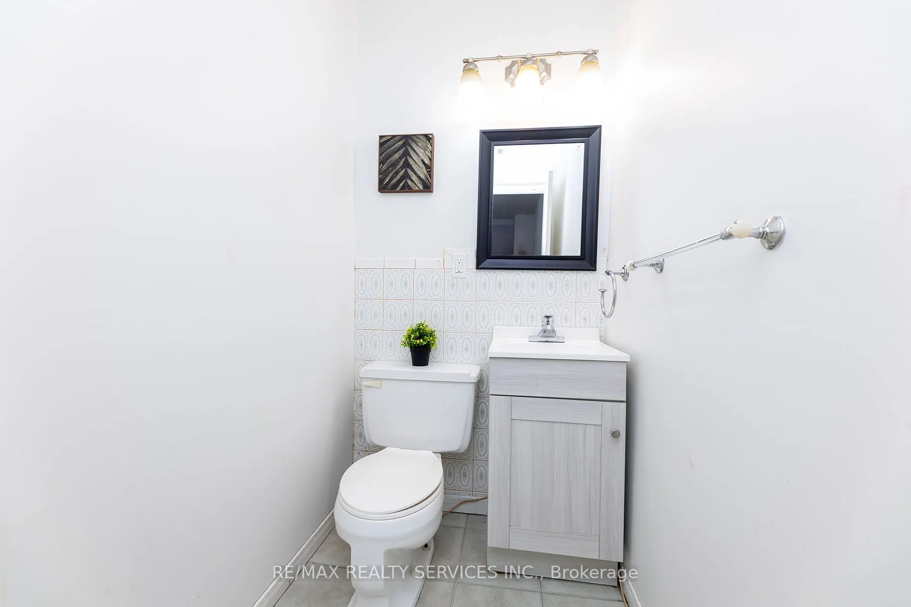 1306 Guelph Line, #Unit 3
