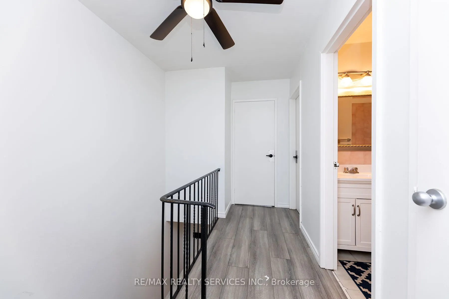 1306 Guelph Line, #Unit 3