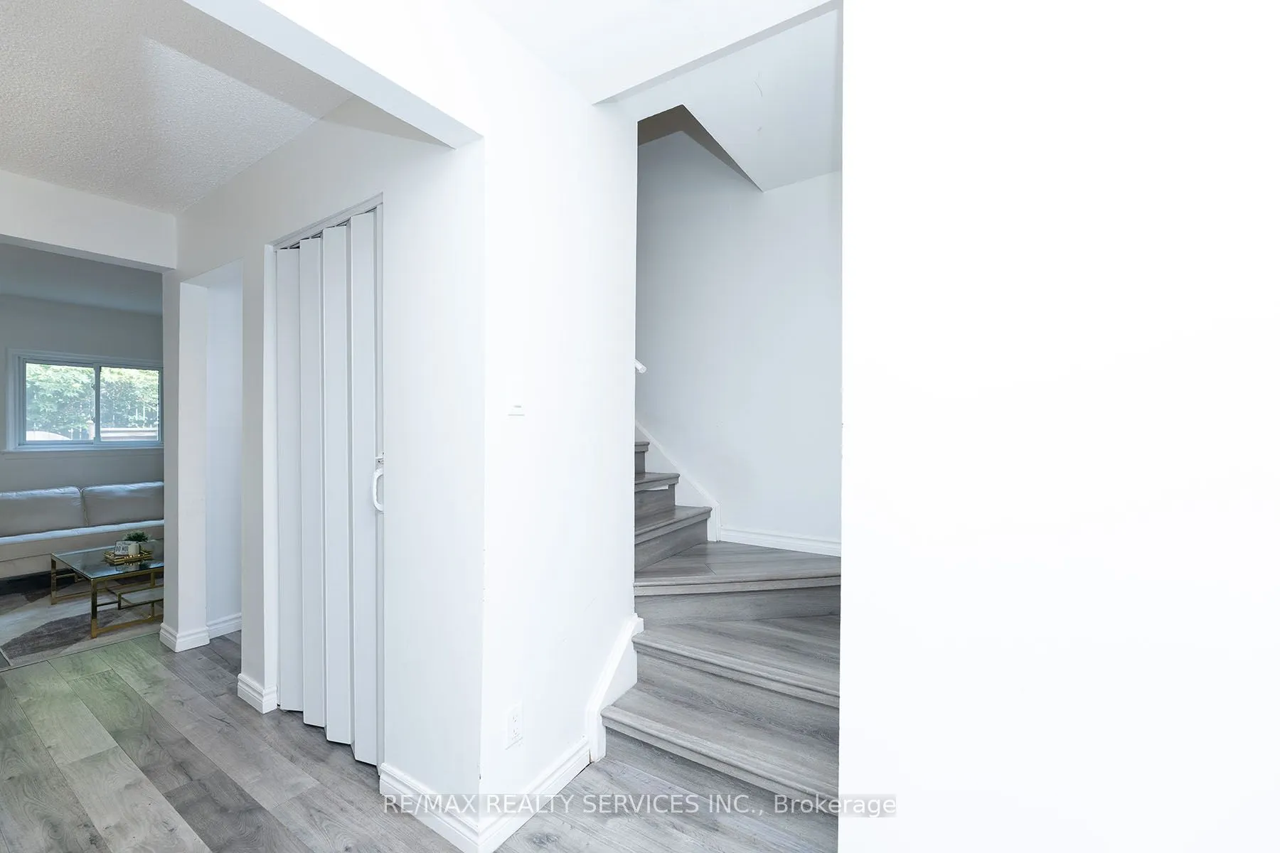 1306 Guelph Line, #Unit 3