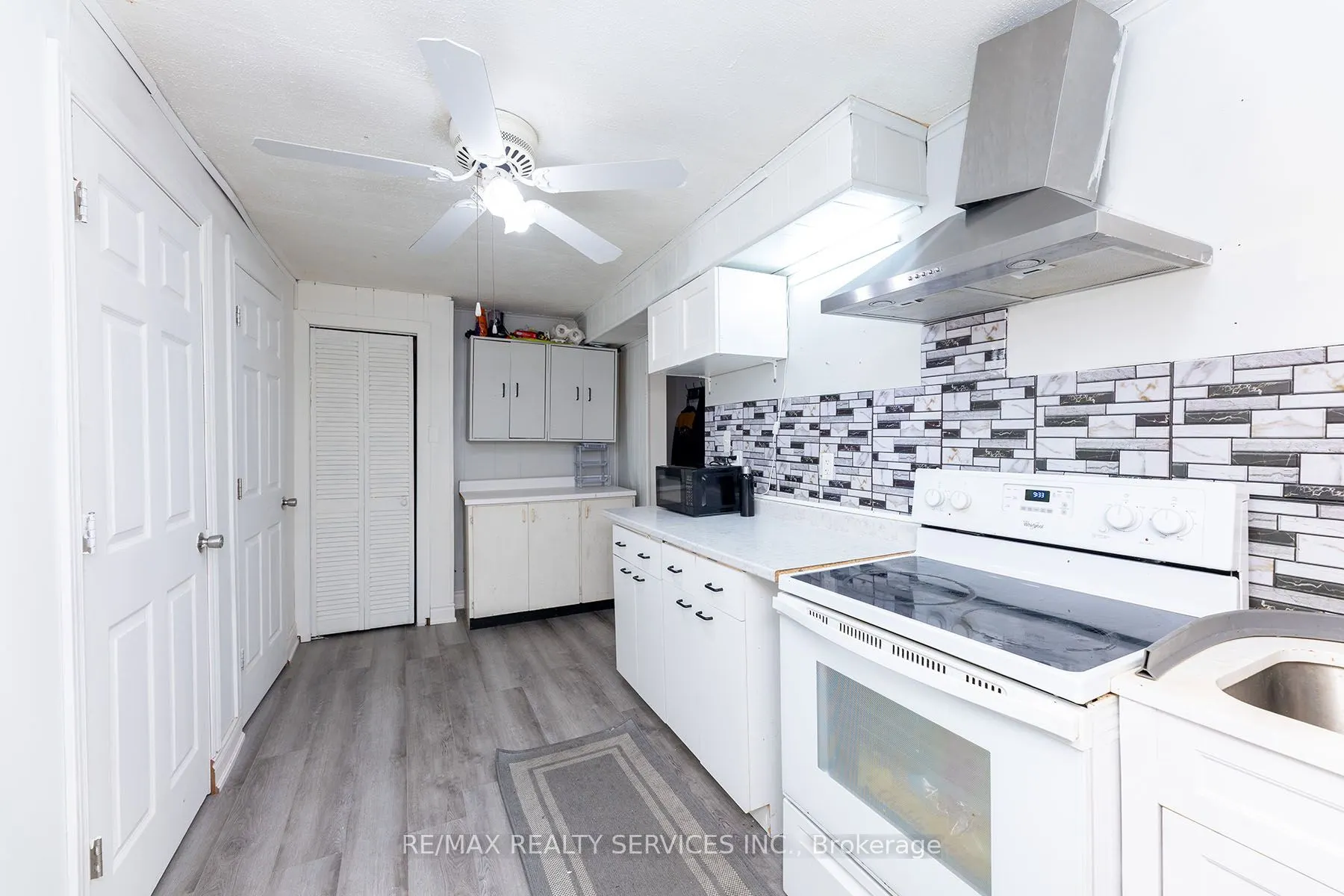 1306 Guelph Line, #Unit 3