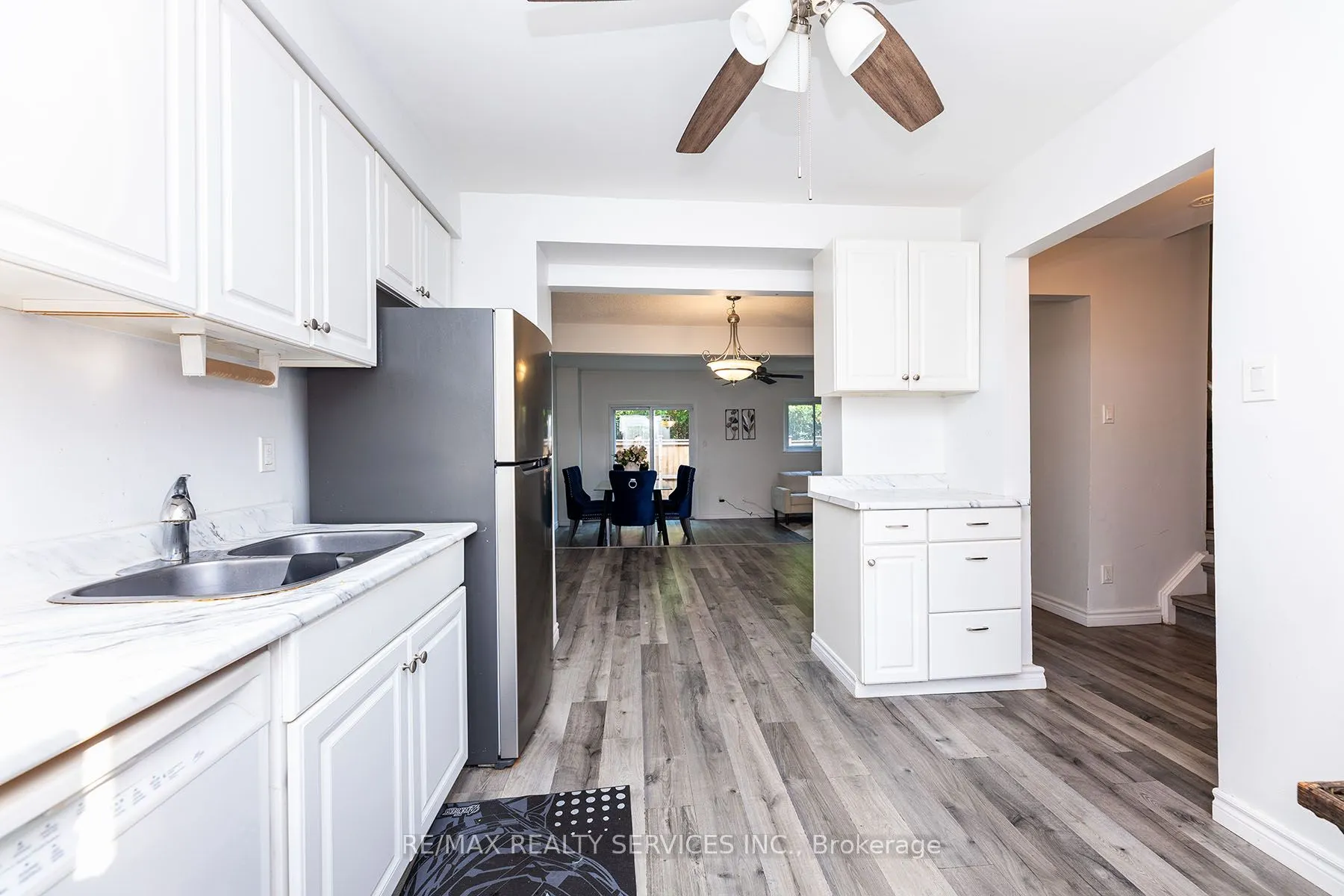 1306 Guelph Line, #Unit 3