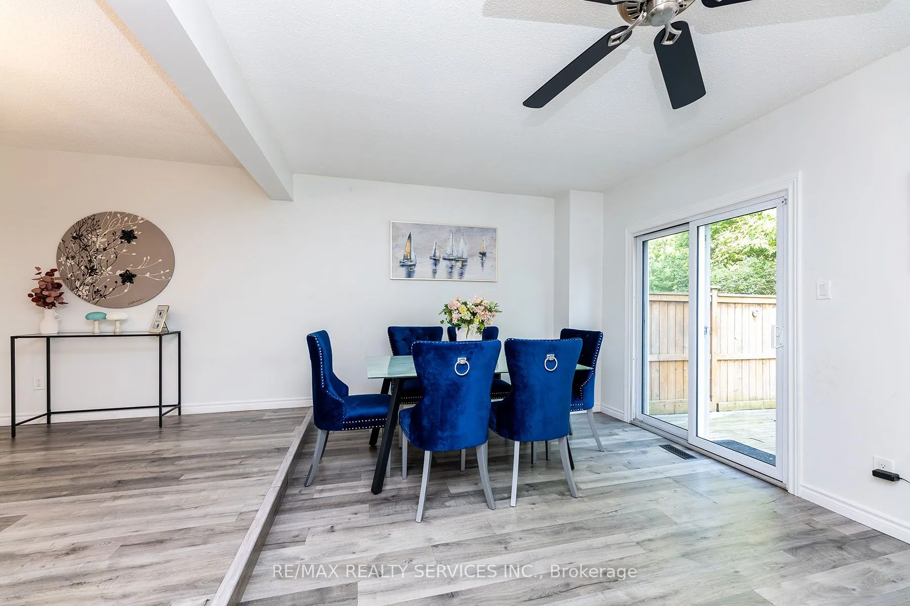 1306 Guelph Line, #Unit 3