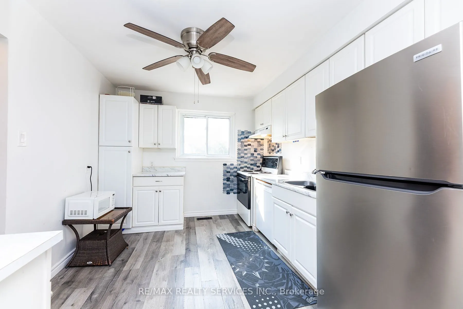1306 Guelph Line, #Unit 3