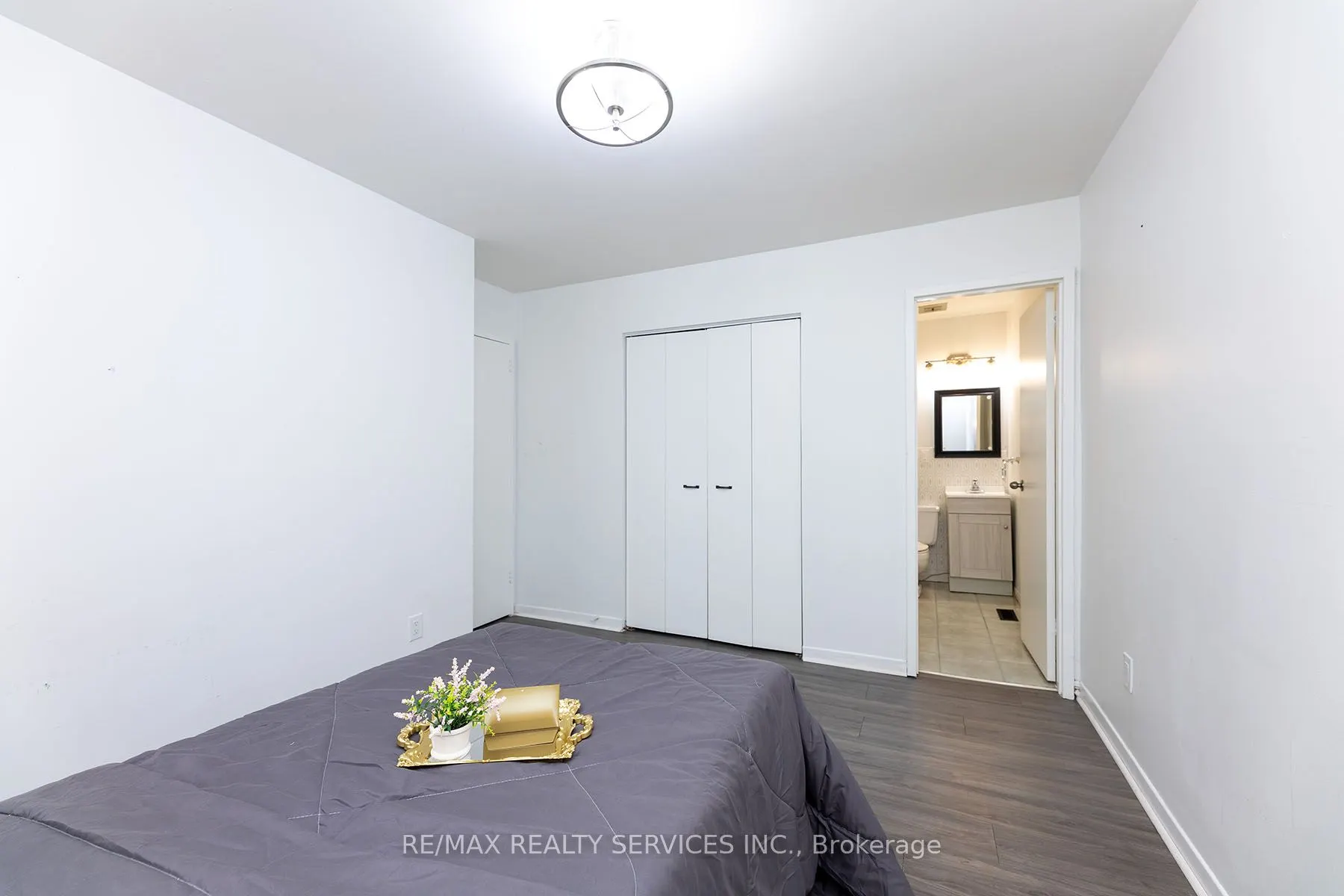 1306 Guelph Line, #Unit 3