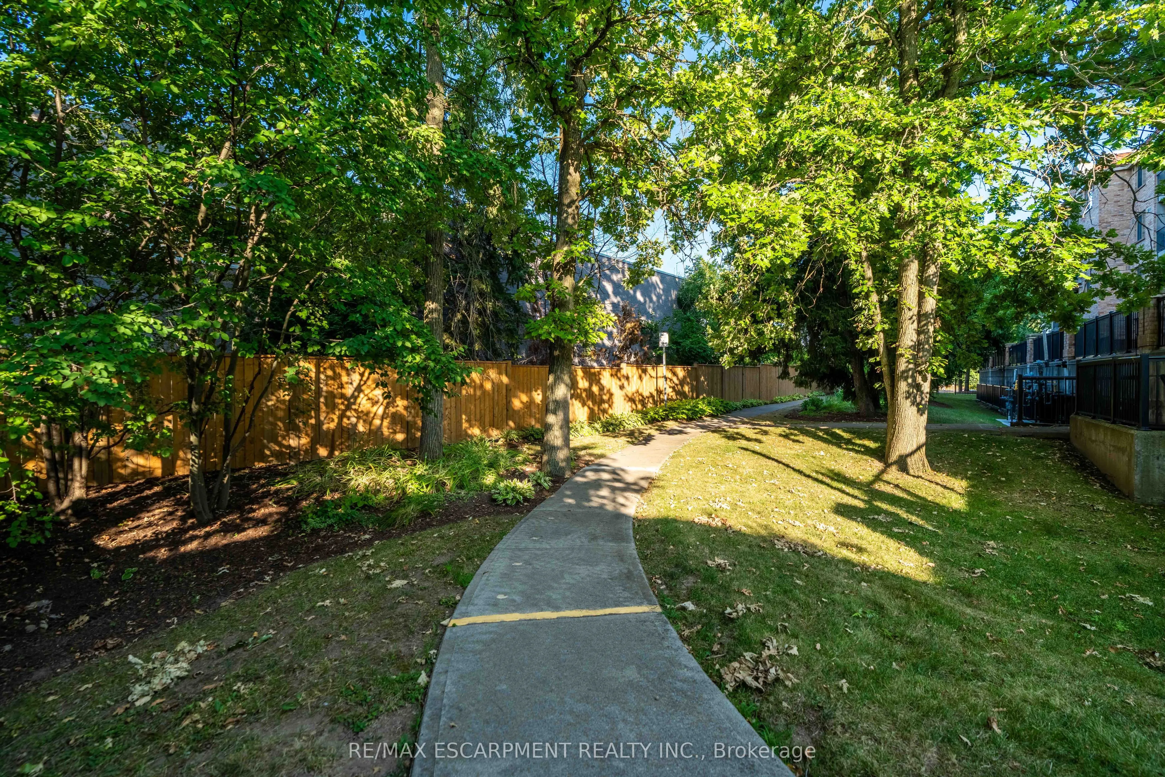 3499 Upper Middle Road, #102