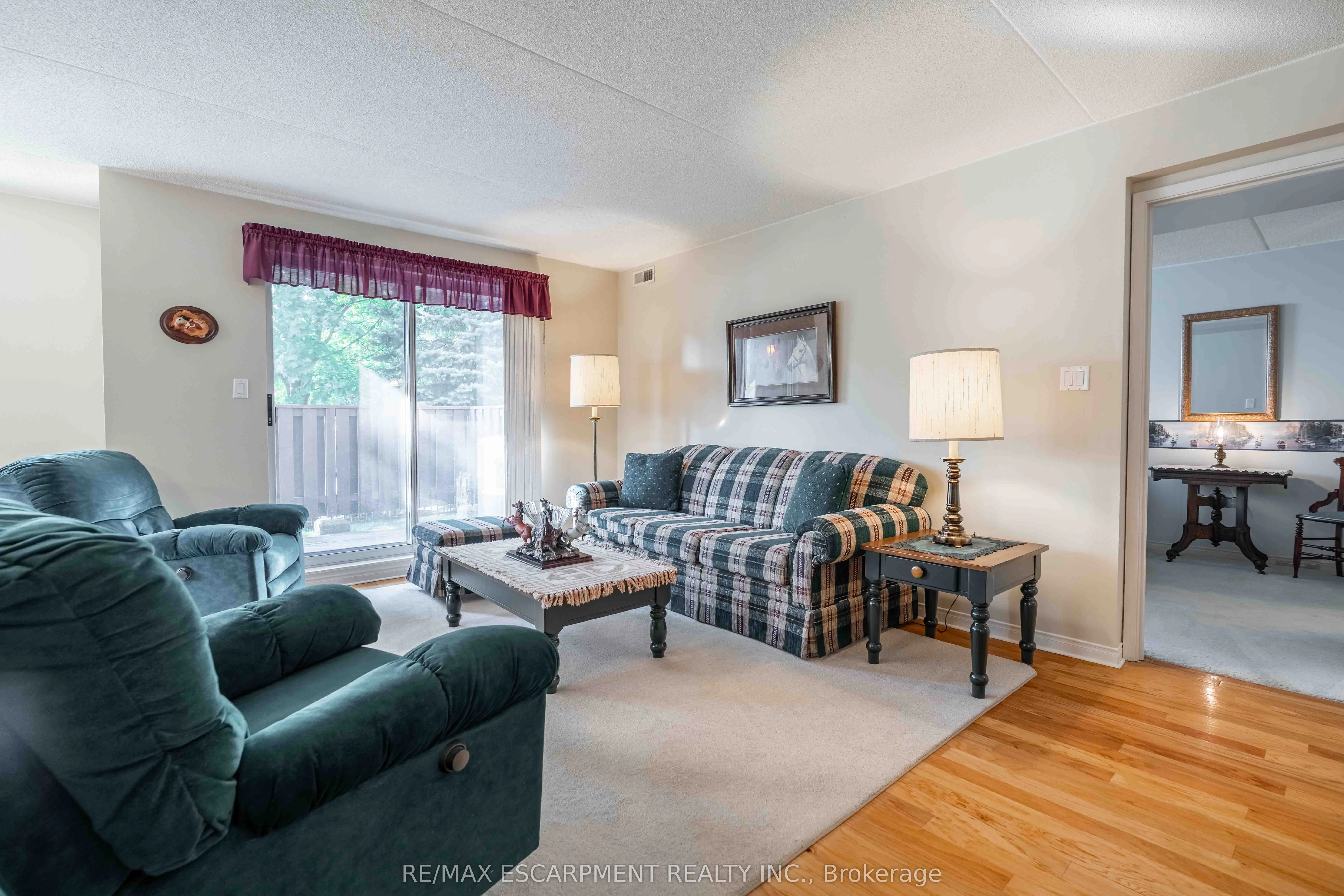 3499 Upper Middle Road, #102
