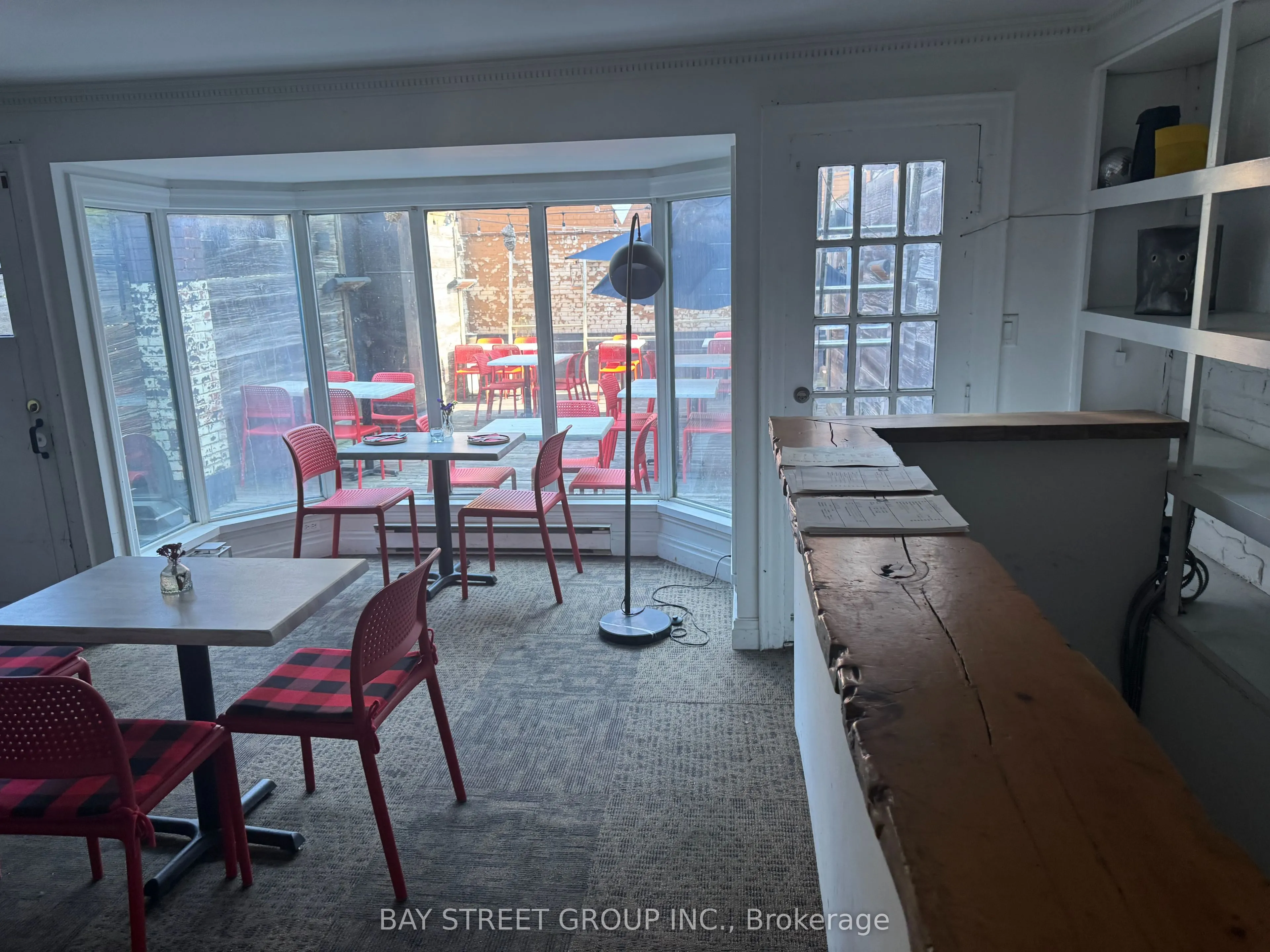 2197 Bloor Street W