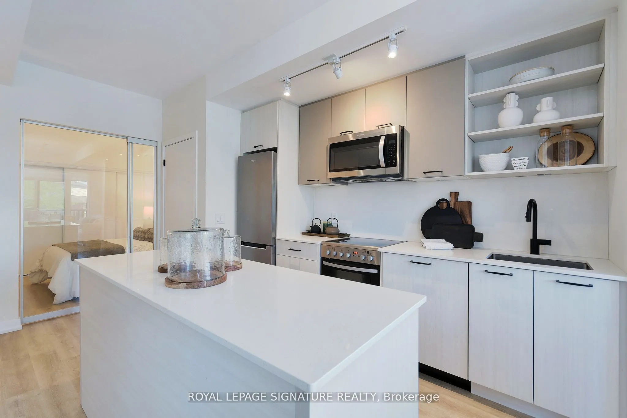 2300 St Clair Avenue N, #327