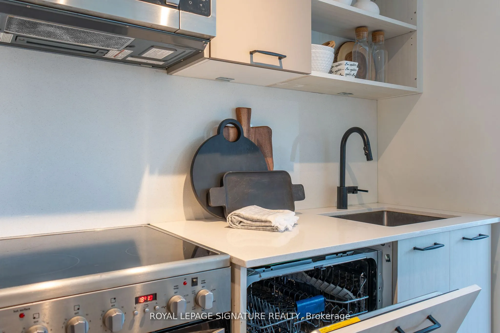 2300 St Clair Avenue N, #327