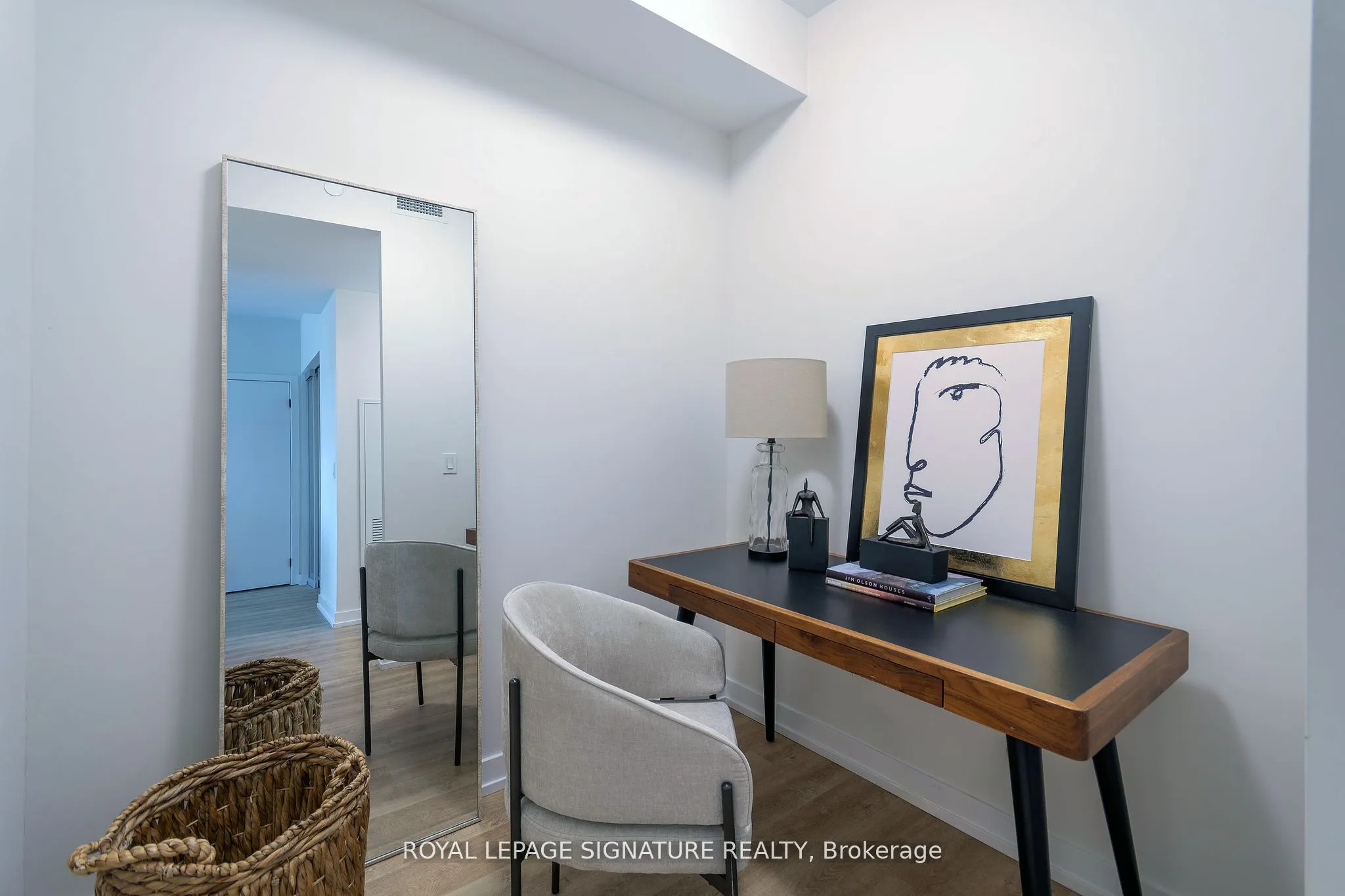 2300 St Clair Avenue N, #327