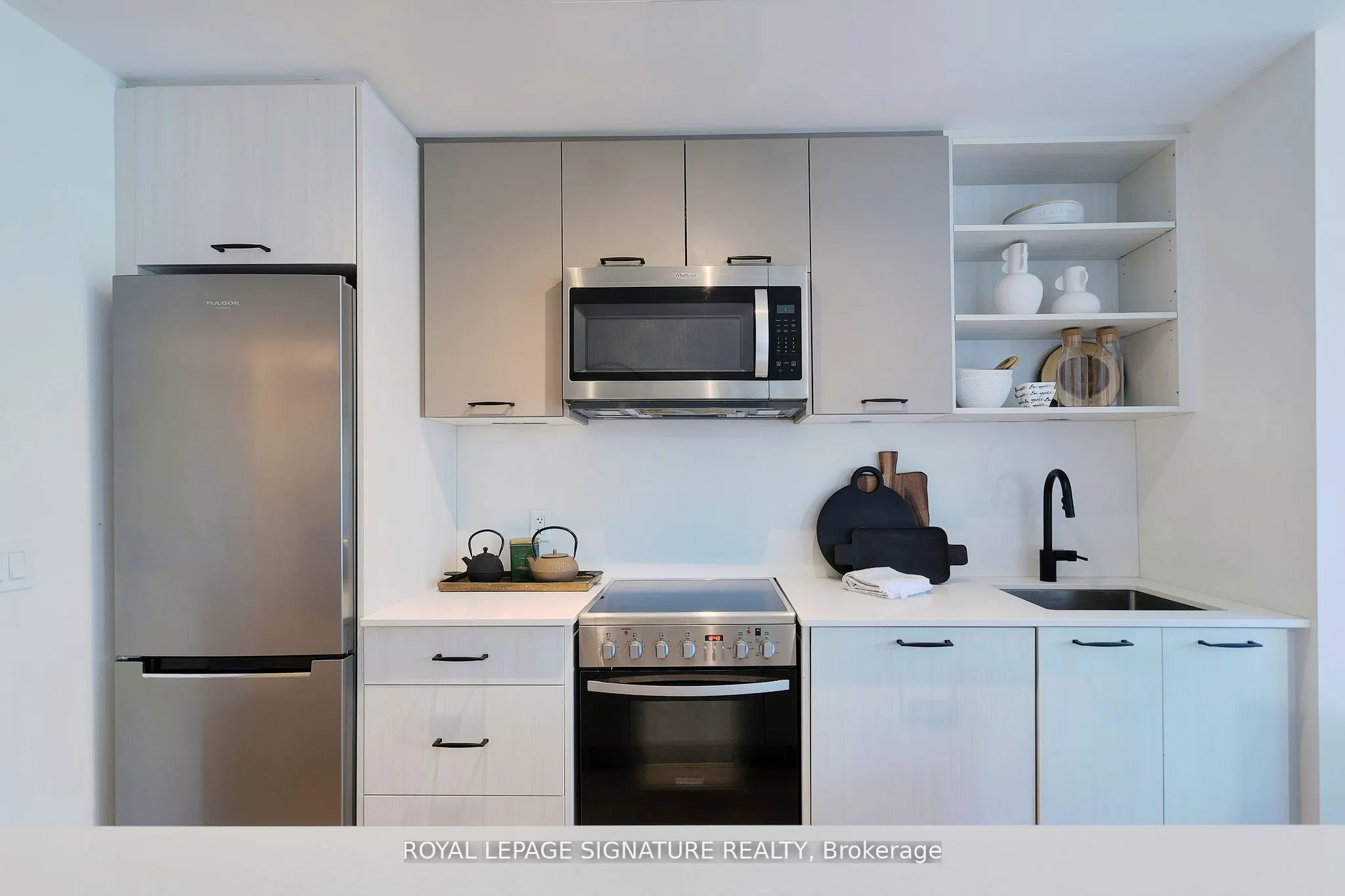2300 St Clair Avenue N, #327