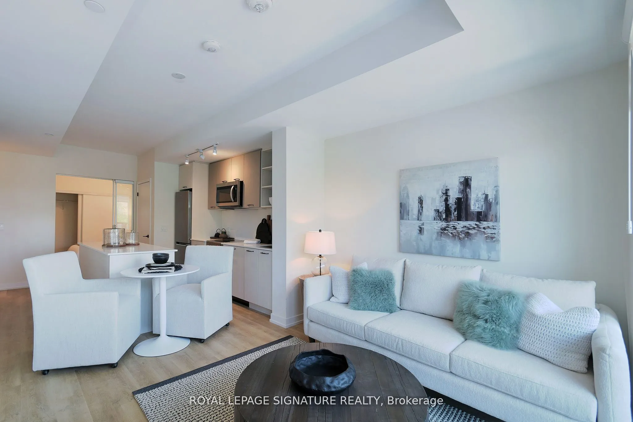 2300 St Clair Avenue N, #327