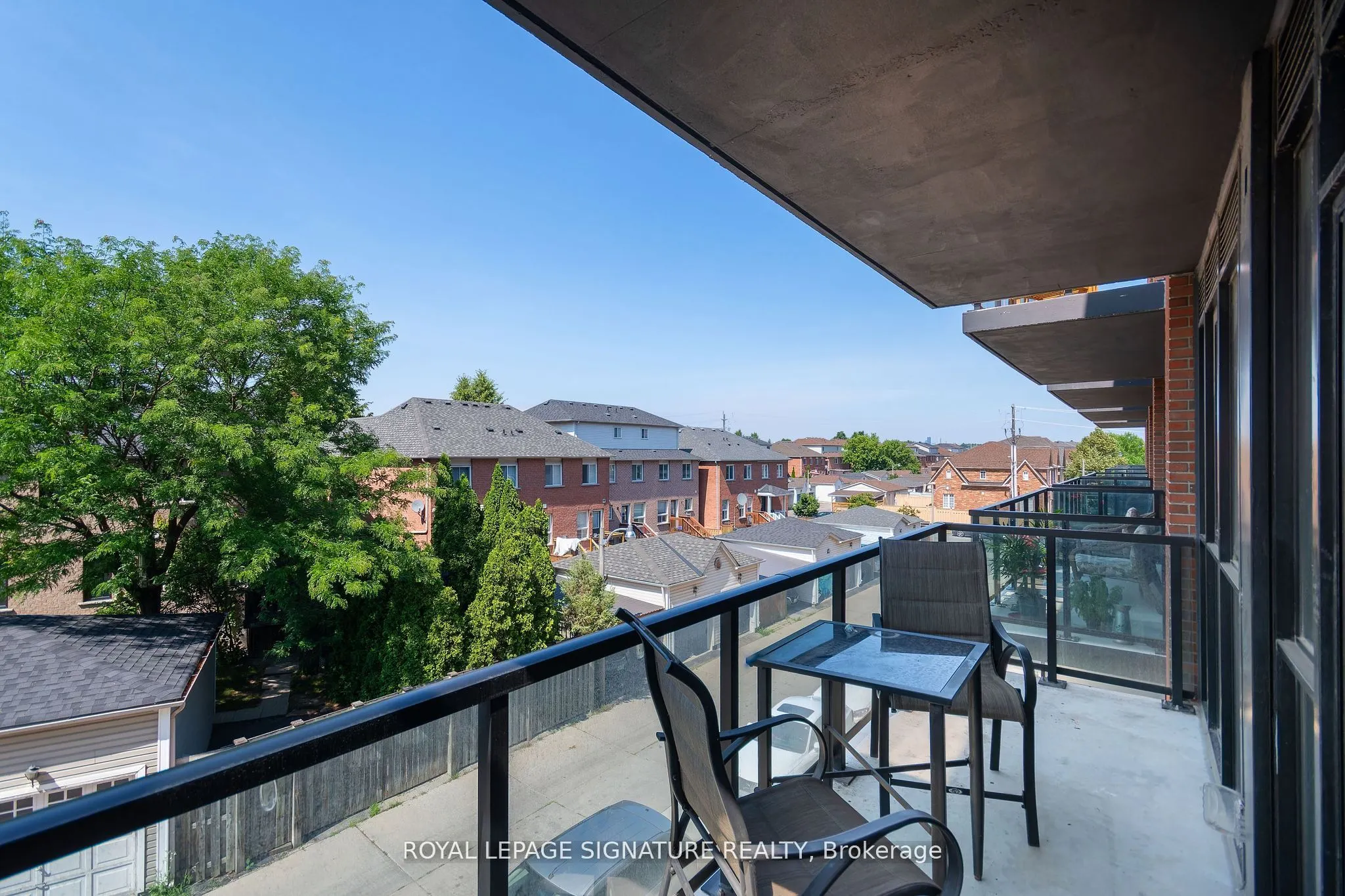 2300 St Clair Avenue N, #327