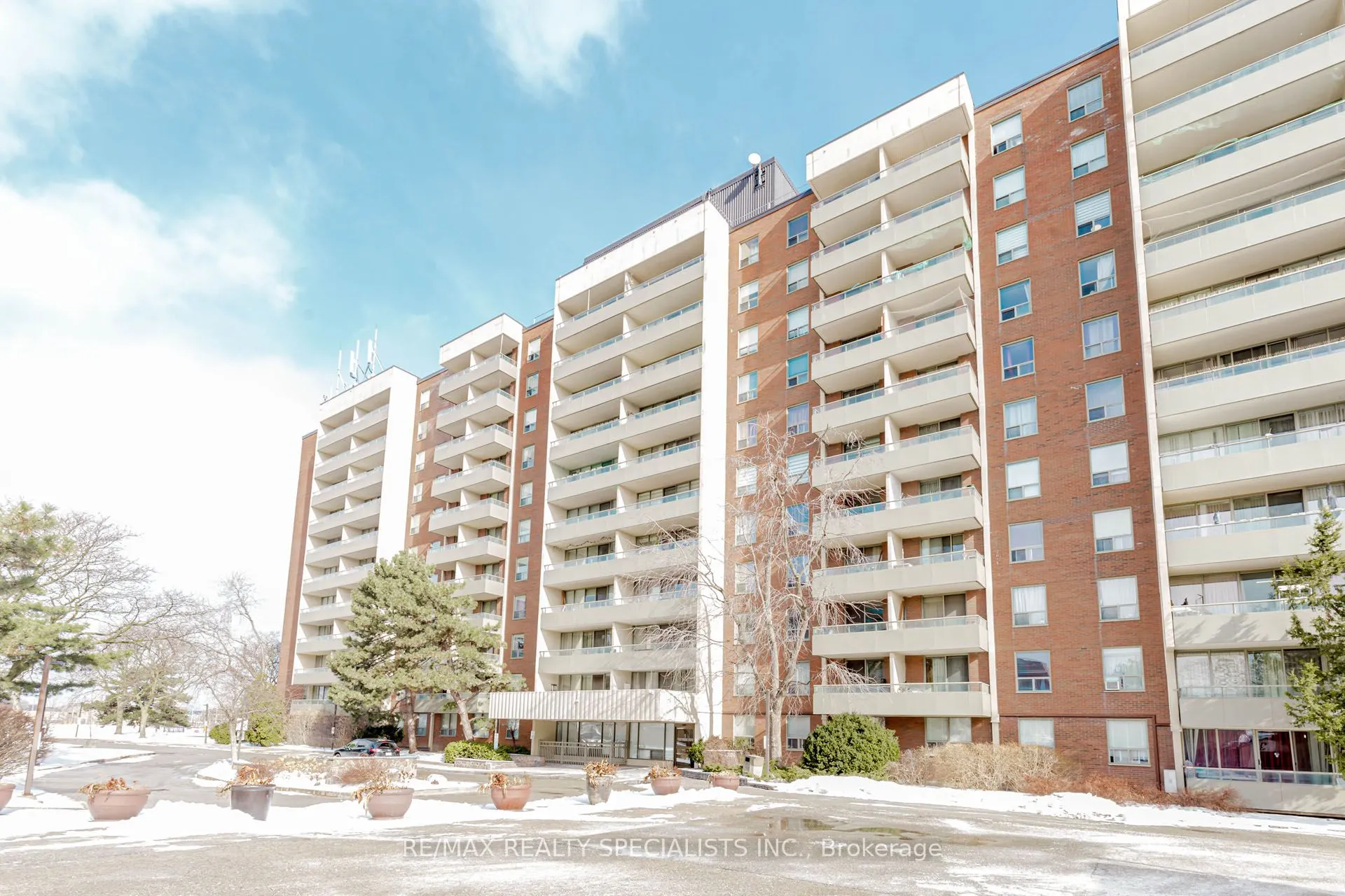 1 Four Winds Drive, #106