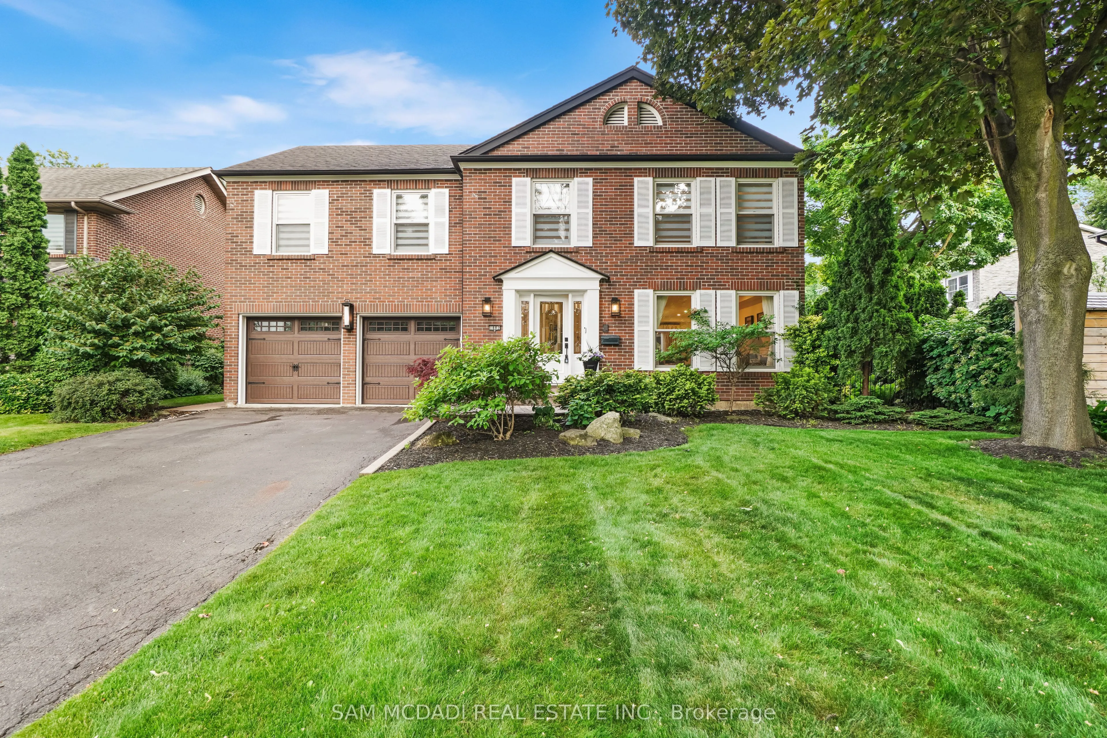 1882 Sherwood Forrest Circle