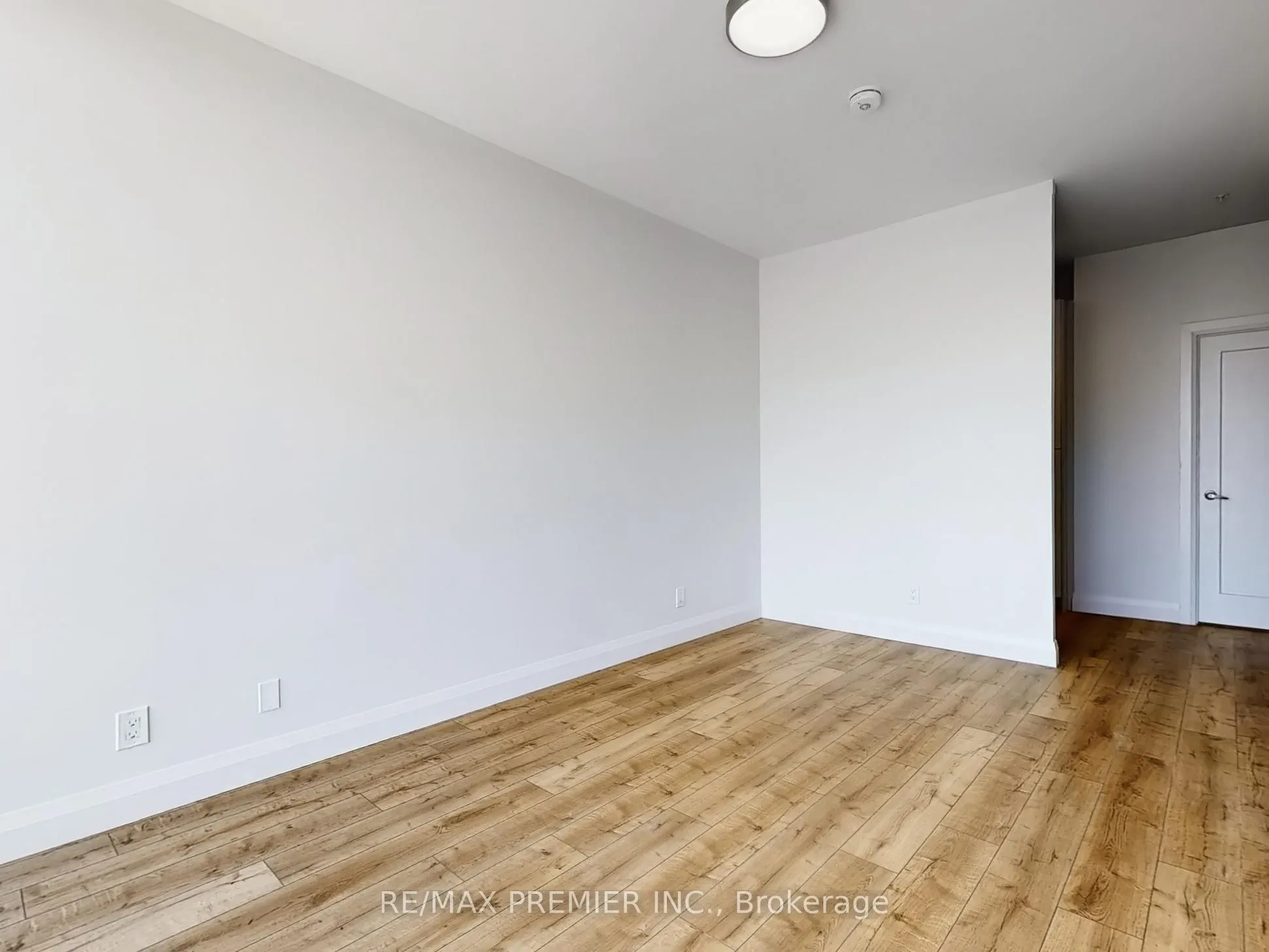 500 Brock Avenue, #2003