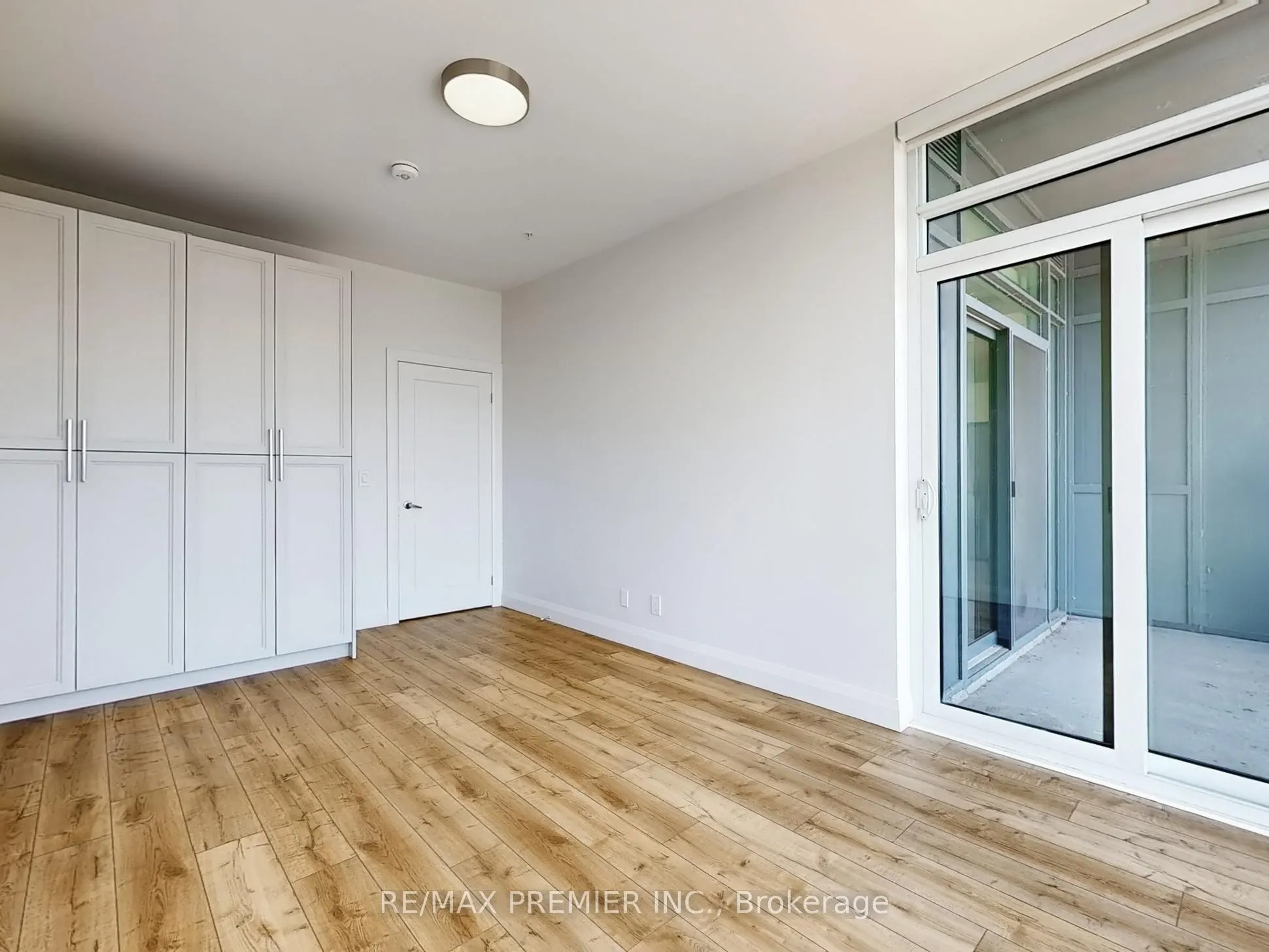 500 Brock Avenue, #2003
