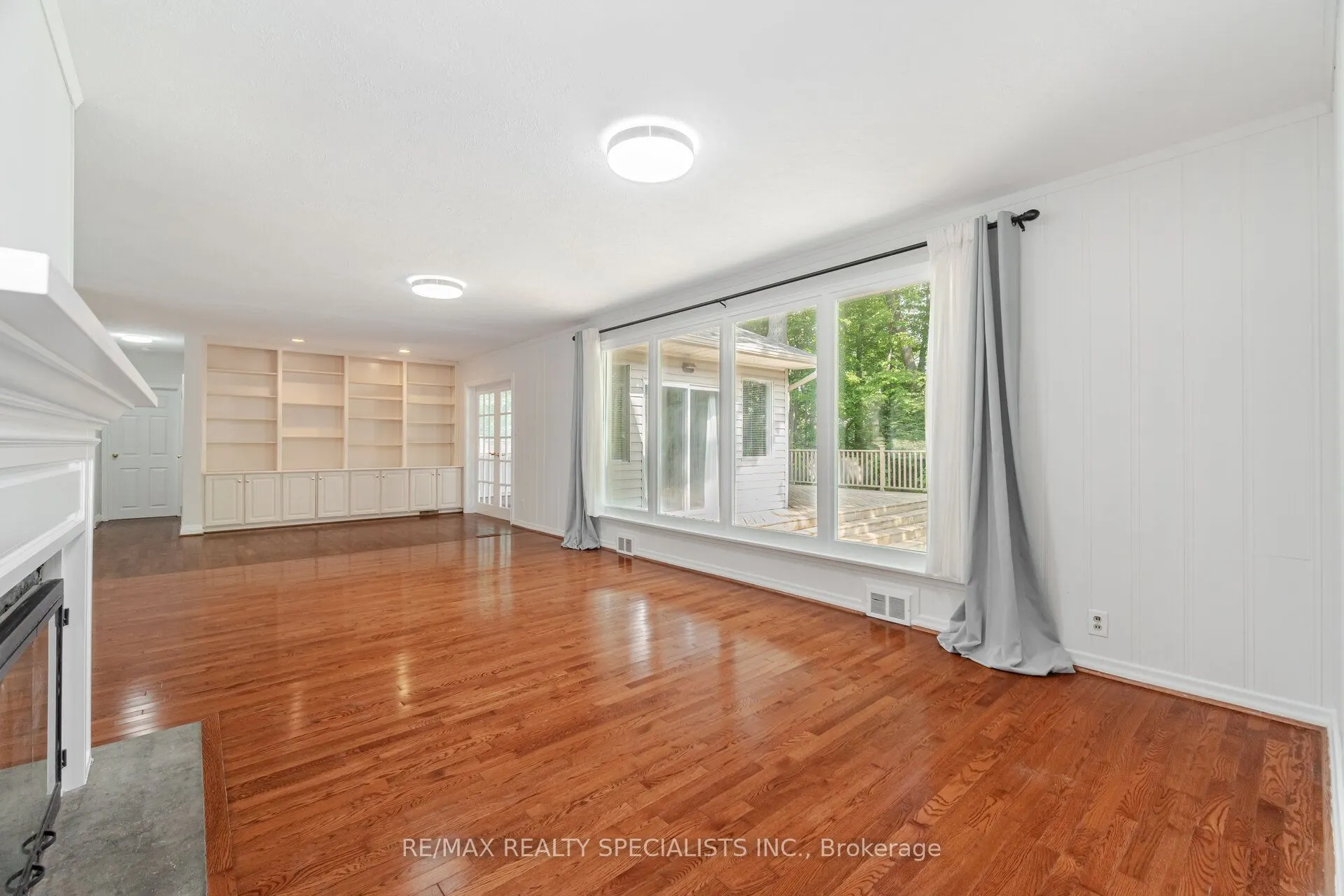 150 Oakes Drive