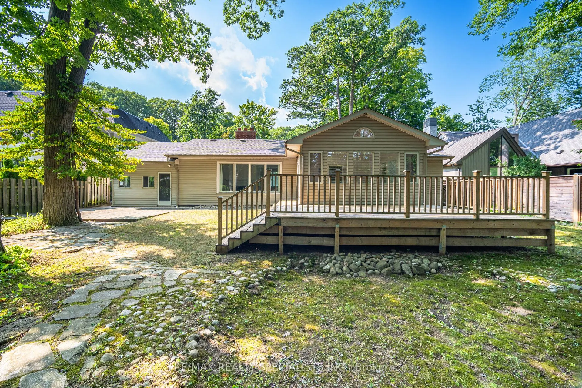 150 Oakes Drive