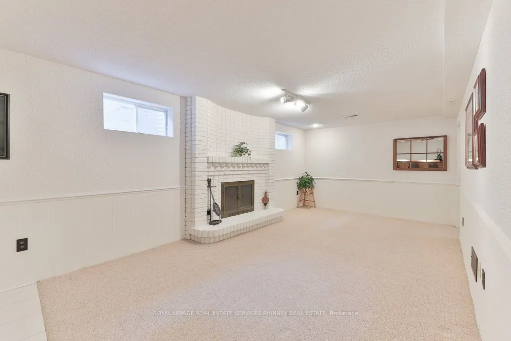 2289 Beejay Court