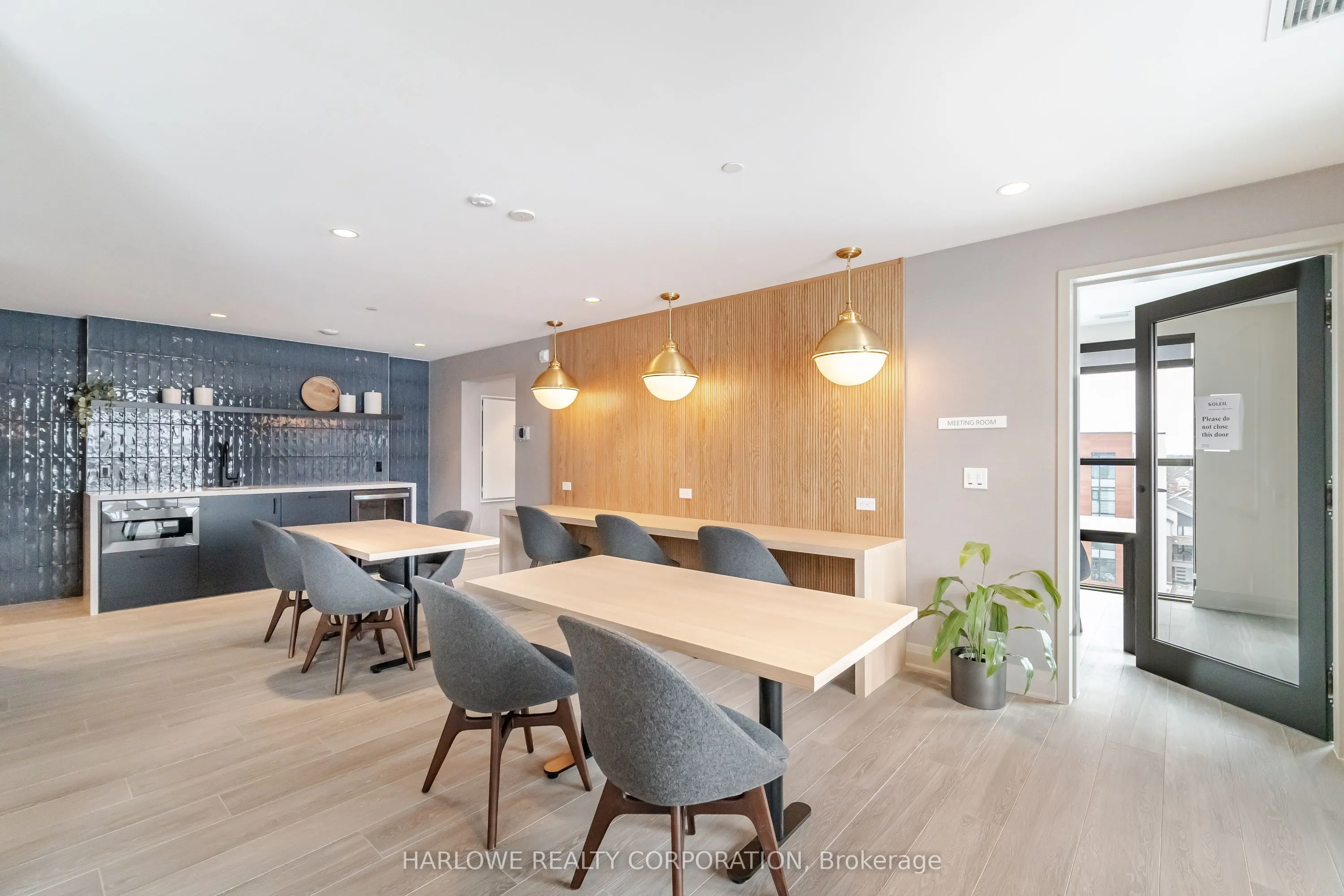 490 Gordon Krantz Avenue, #617