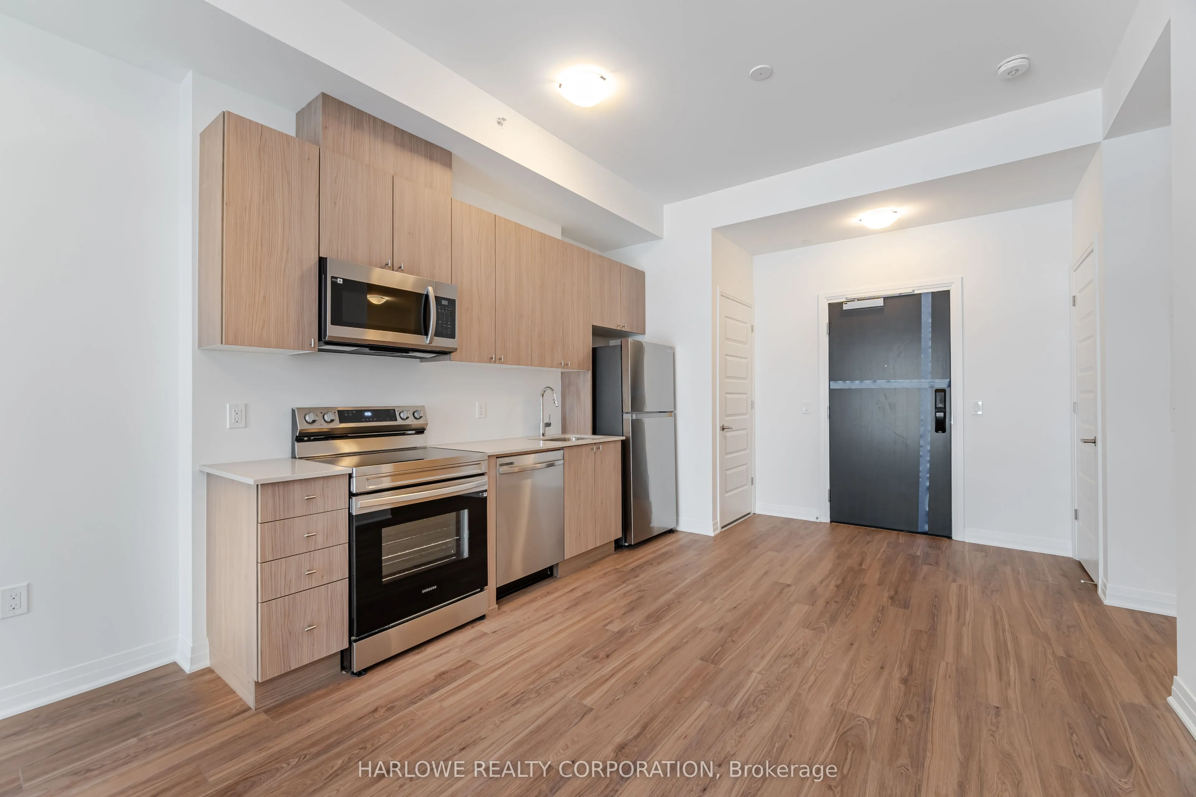 490 Gordon Krantz Avenue, #617