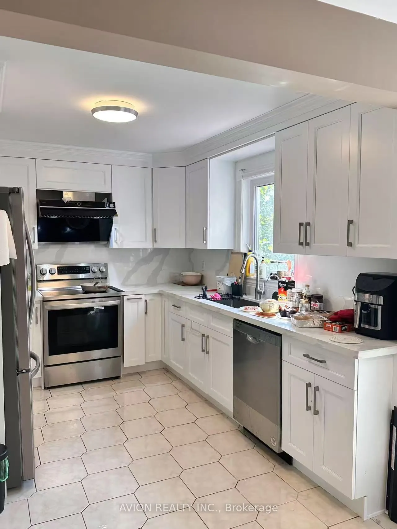1192 Thoresby Drive