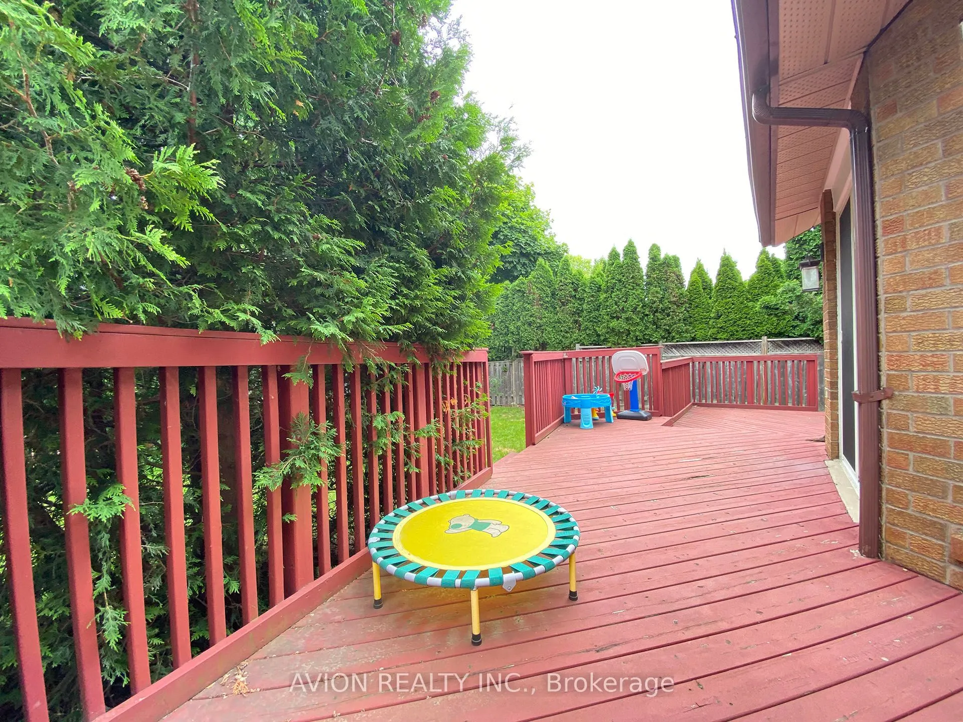 1192 Thoresby Drive