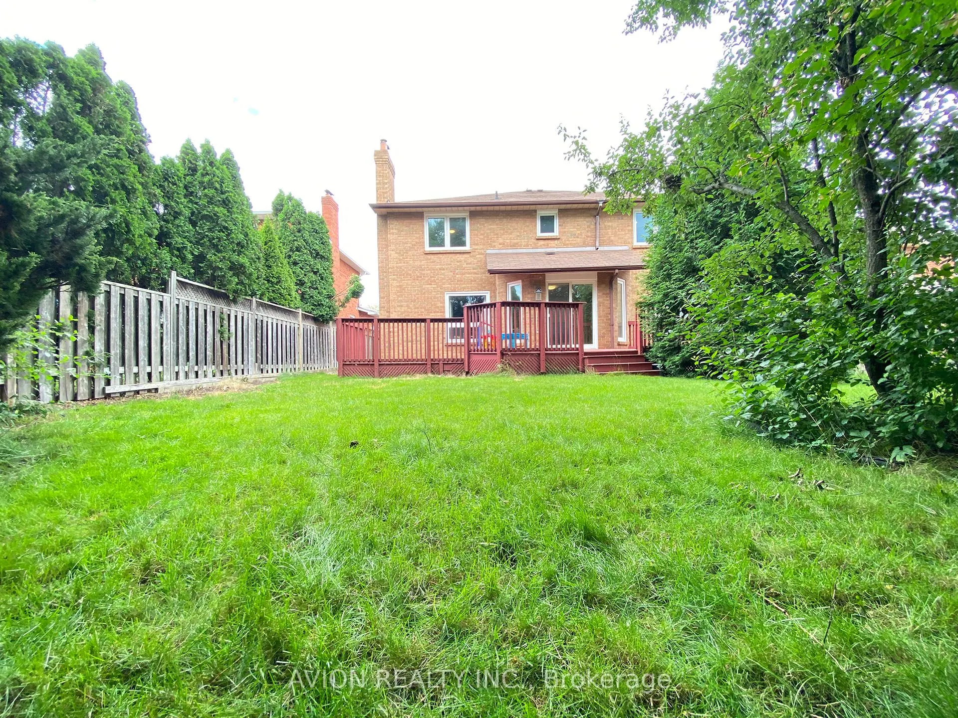 1192 Thoresby Drive