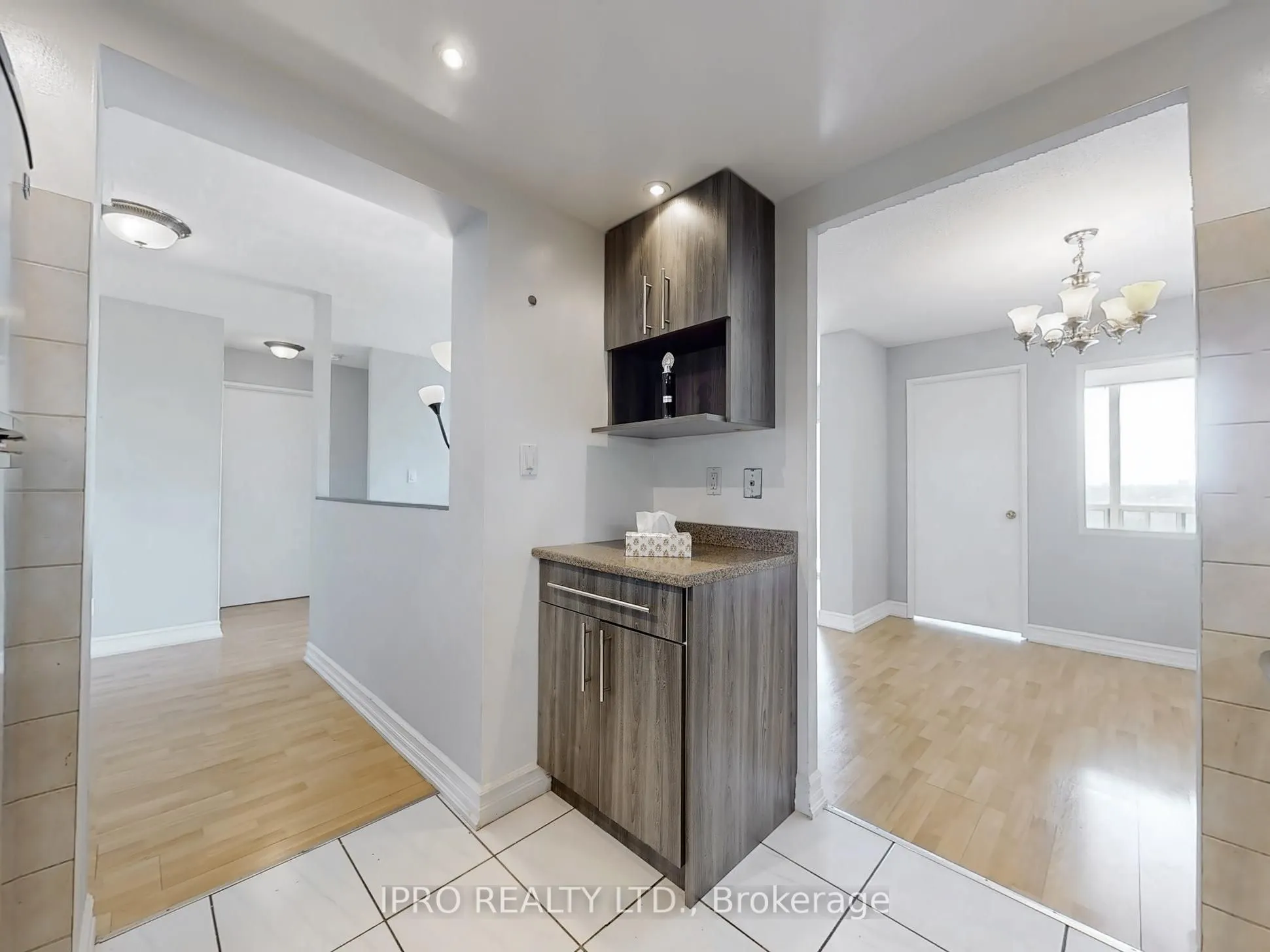 155 Hillcrest Avenue, #1006