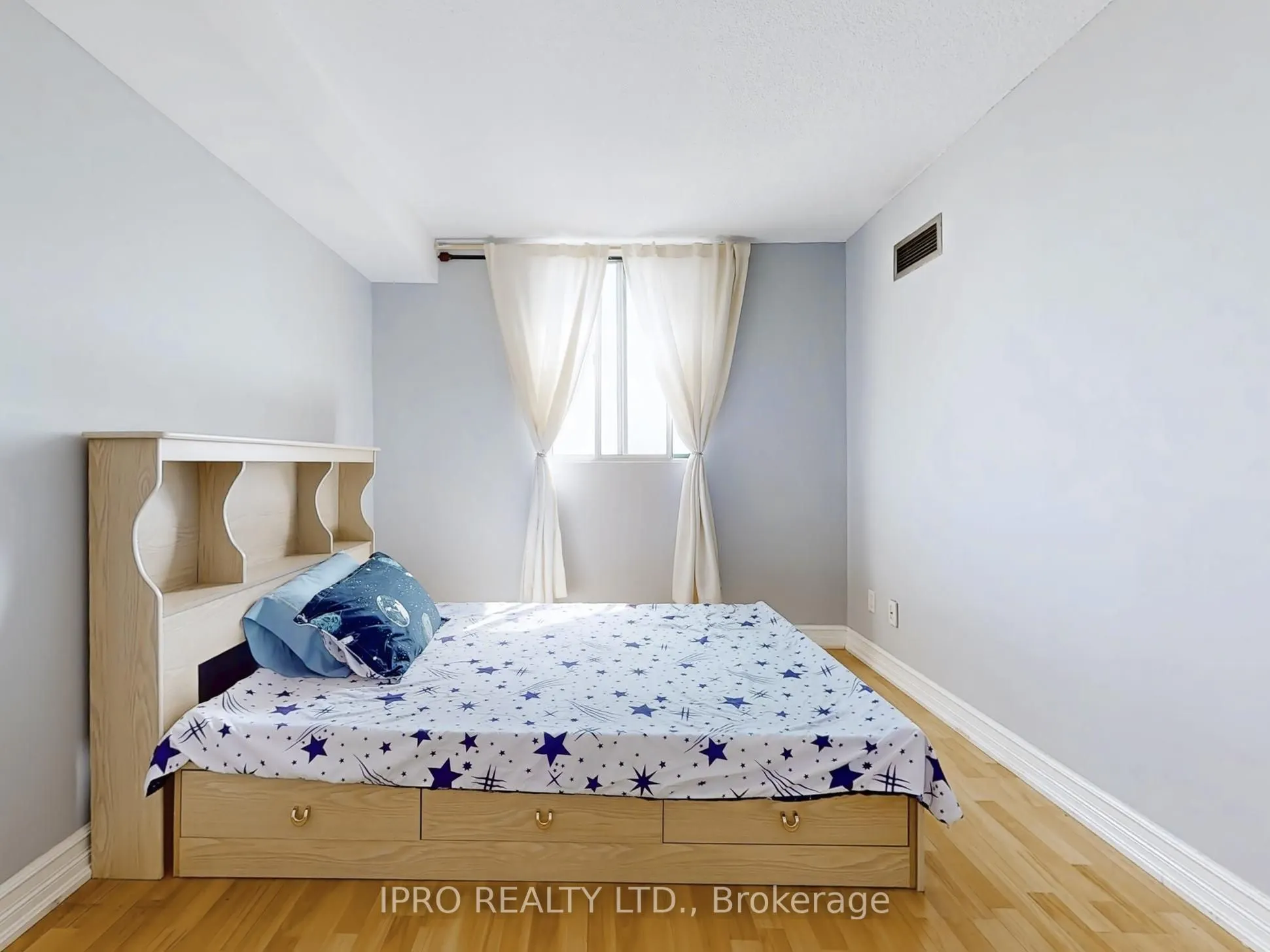 155 Hillcrest Avenue, #1006
