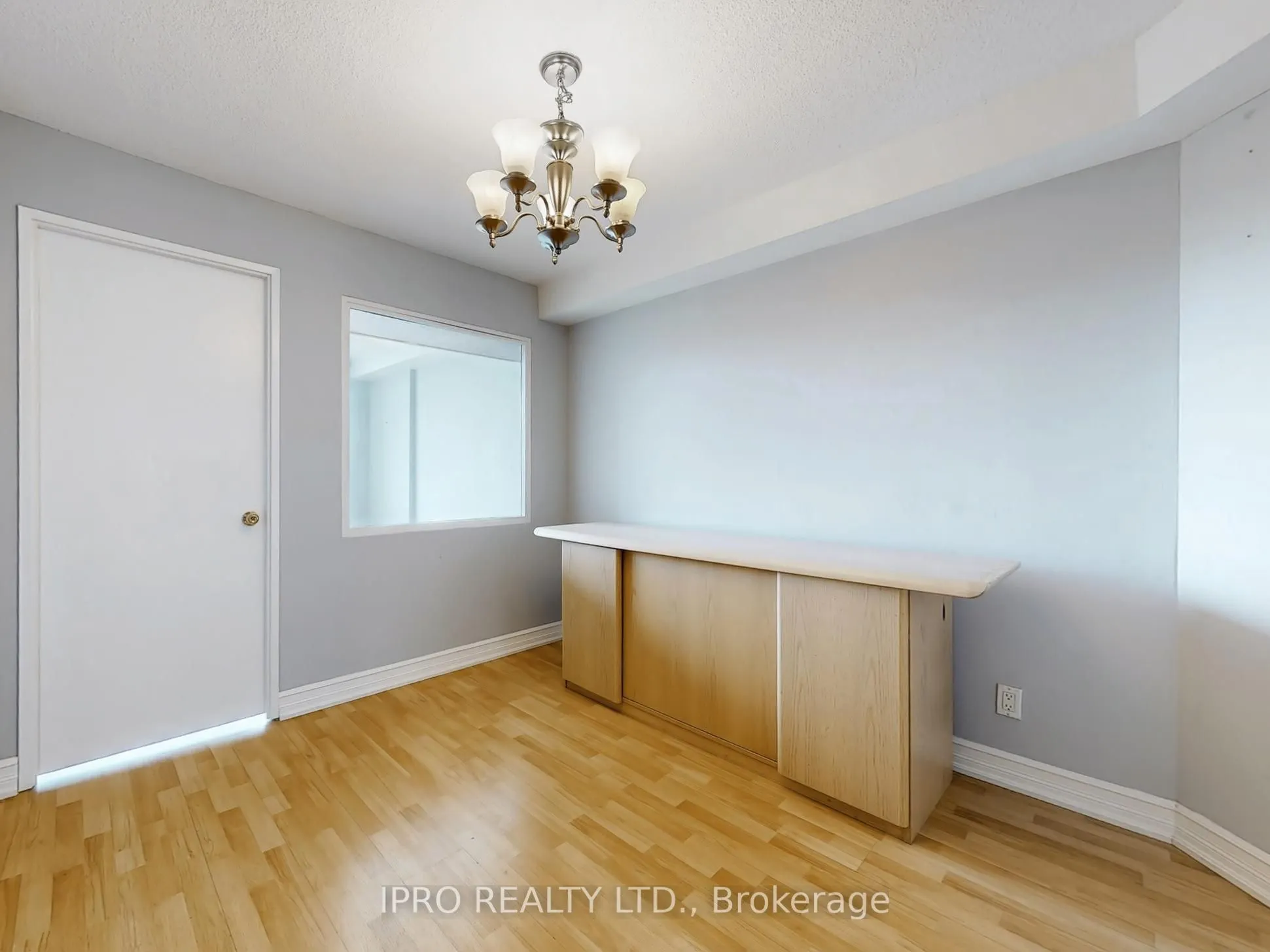 155 Hillcrest Avenue, #1006