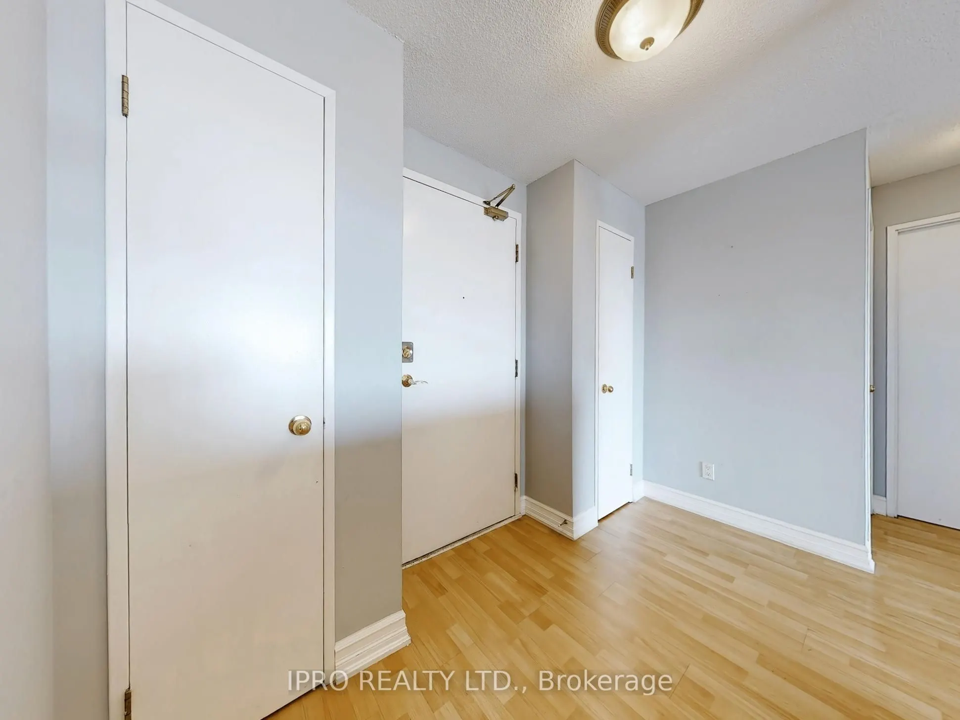 155 Hillcrest Avenue, #1006