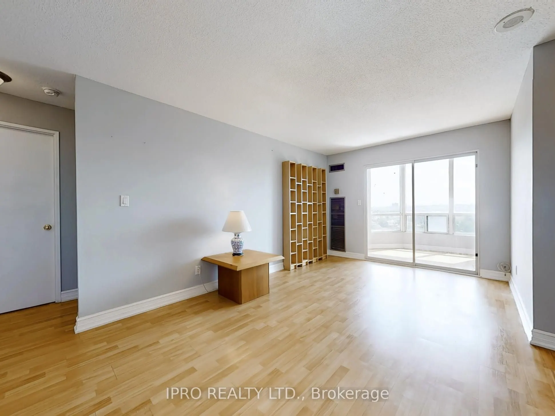 155 Hillcrest Avenue, #1006