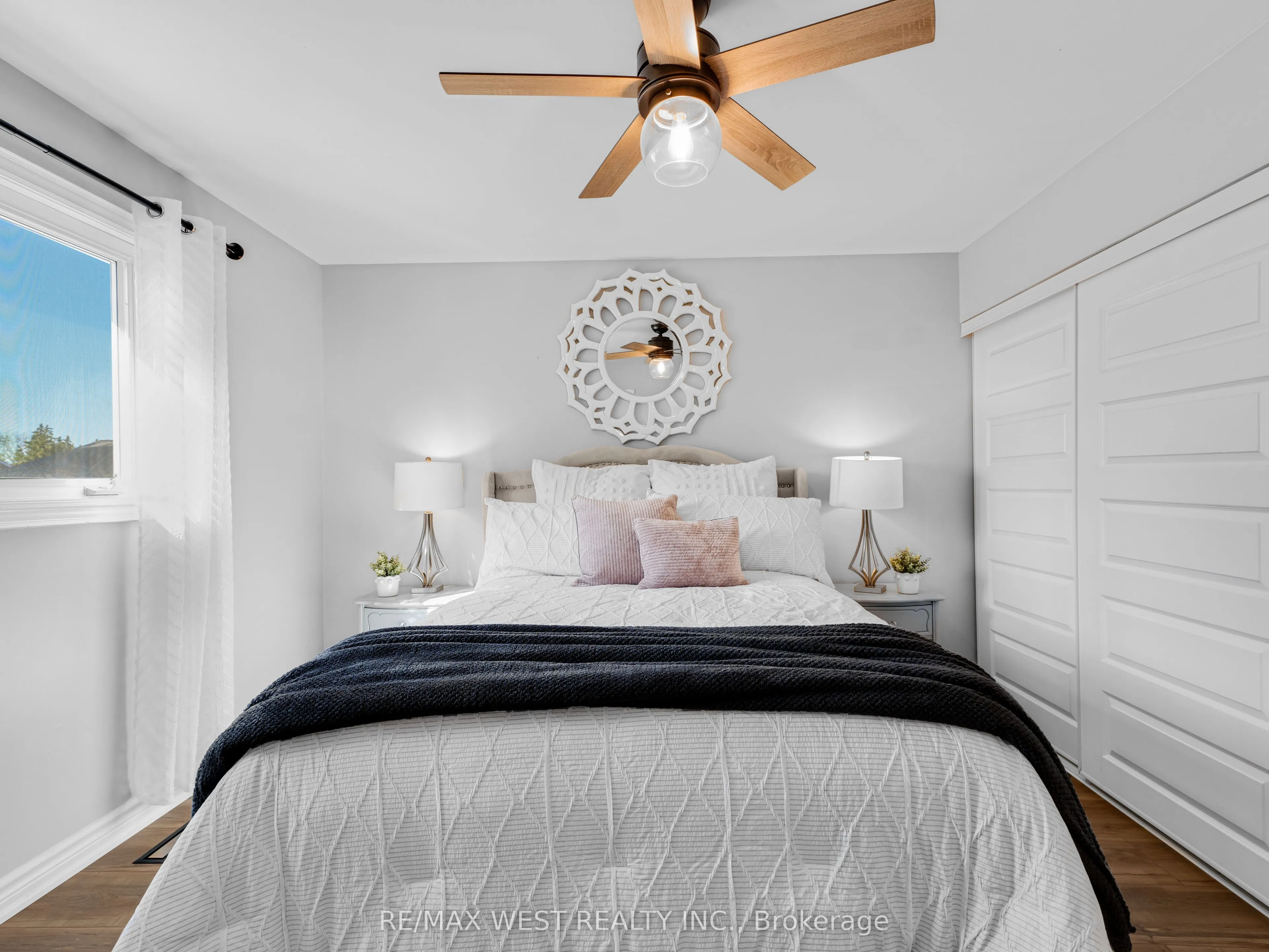 149 Ellwood Drive W