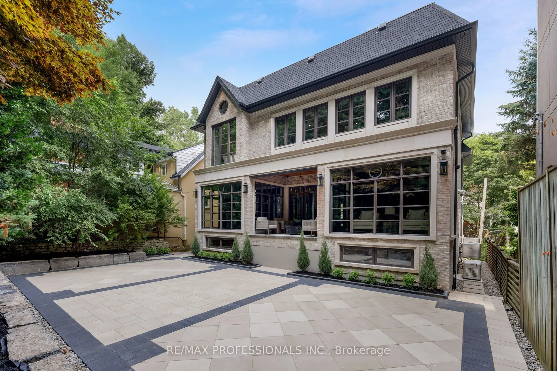 30 Dacre Crescent