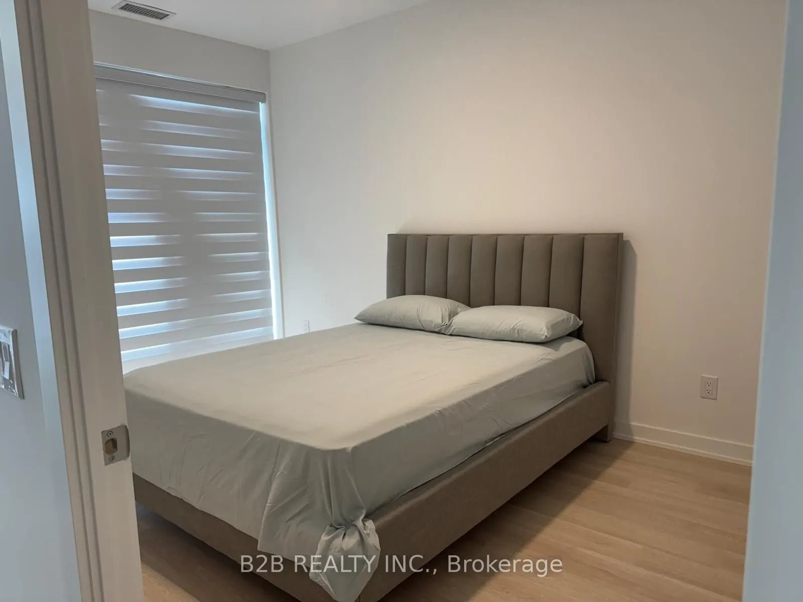 5105 hurontario Street, #608