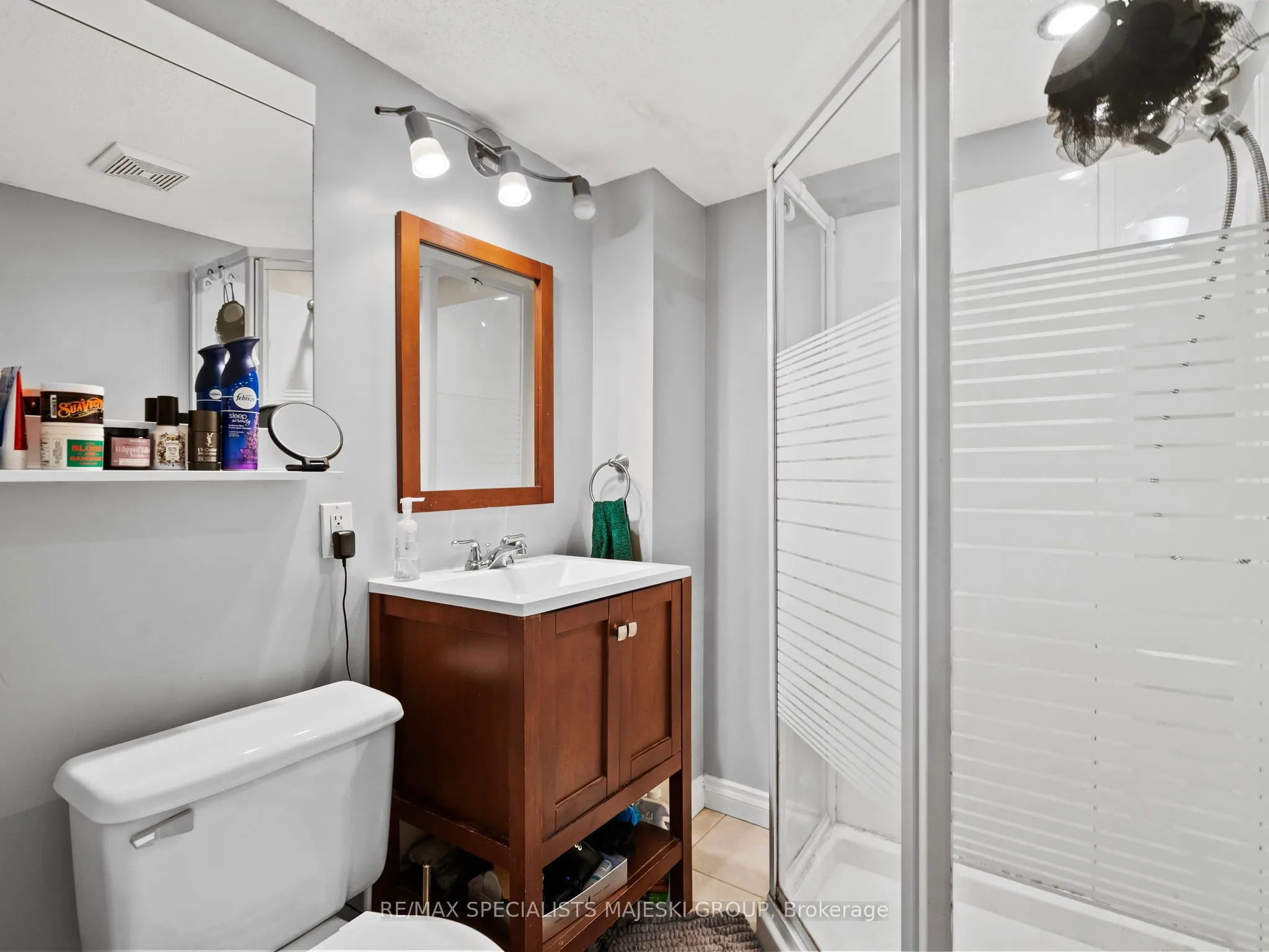 211 Alderbrae Avenue