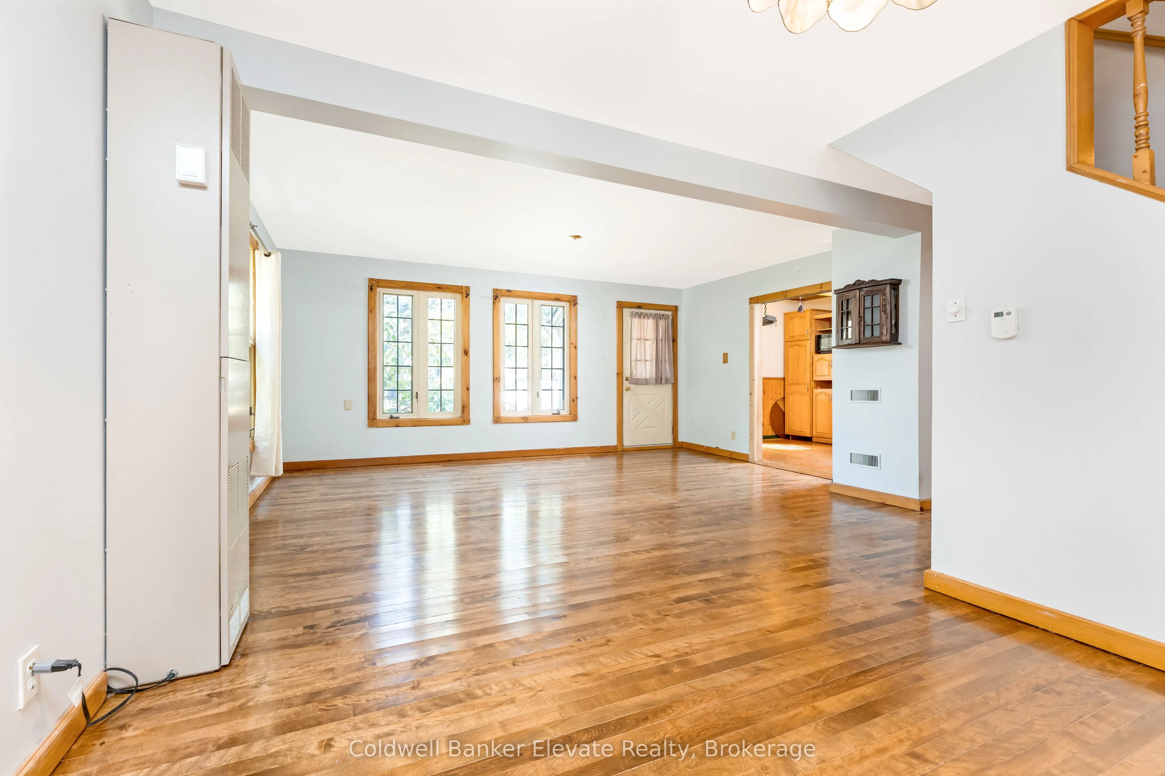 12 Churchill Crescent